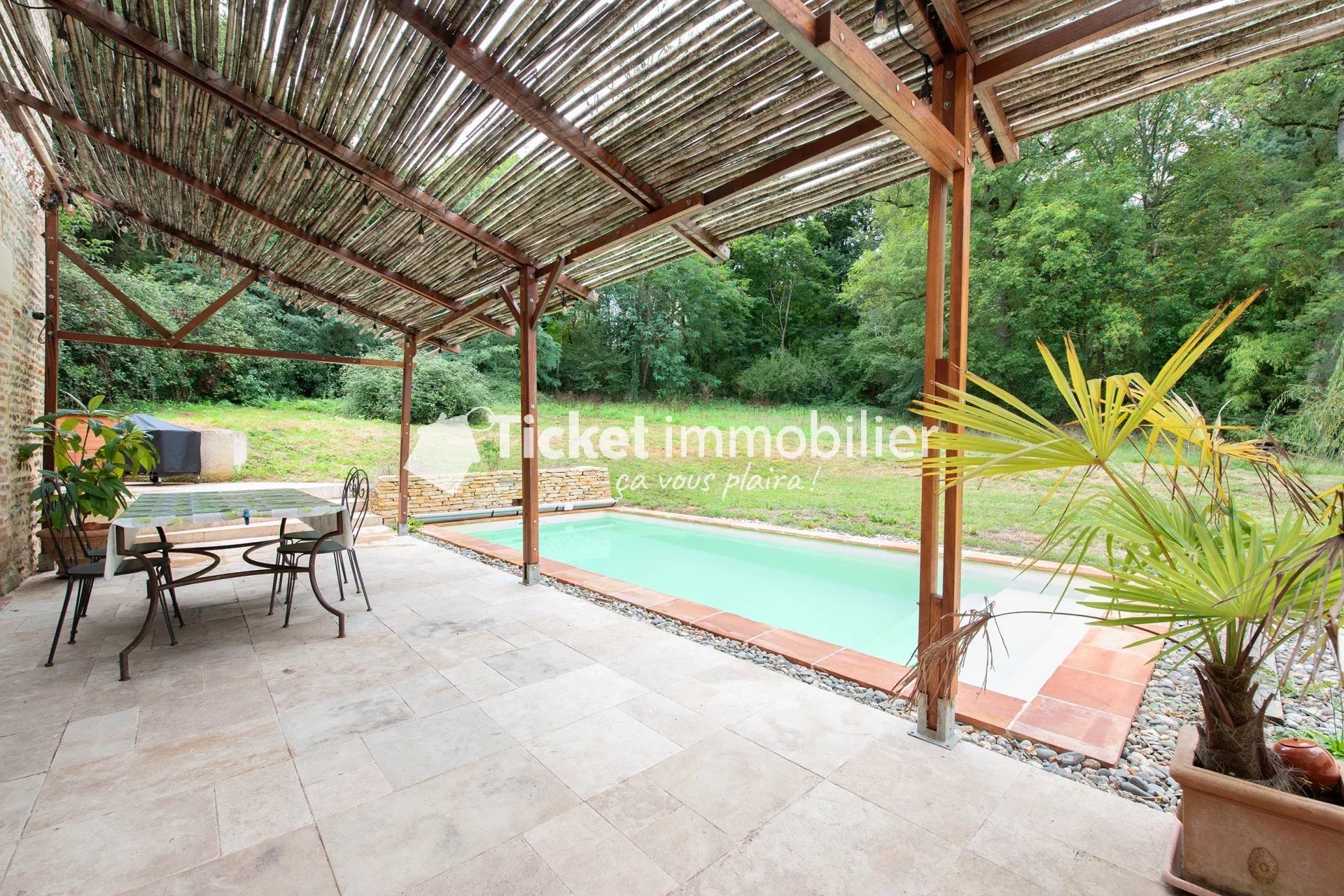 Ancienne métairie de 135m2 rénovée avec piscine, volumes et cachet sur une parcelle 1H boisée — photo 14