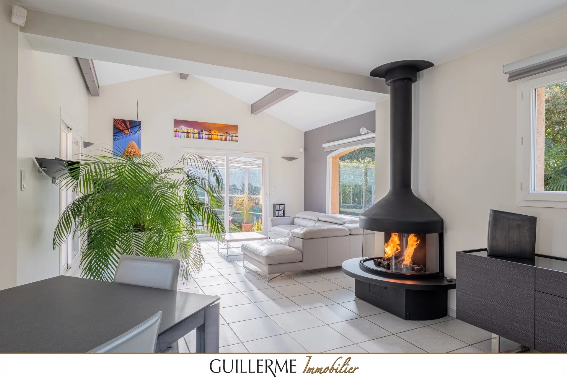 Villa avec piscine et studio Dardilly le Bas