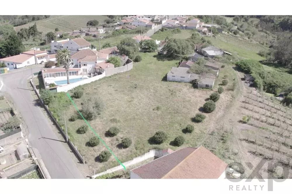 Terreno com ruína 2600m2 – Salir de Matos – Caldas da Rainha