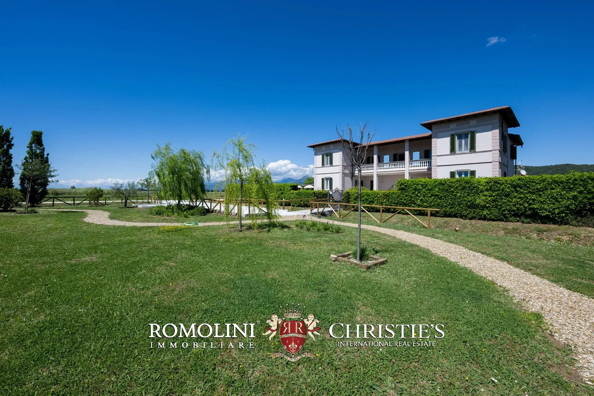 6 Bedroom Villa/Townhouse's Image 13
