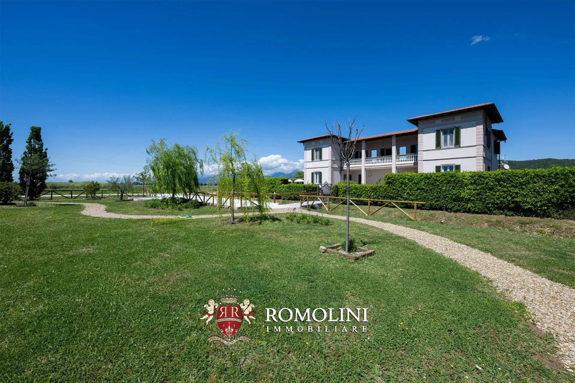 6 Bedroom Villa/Townhouse's Image 13