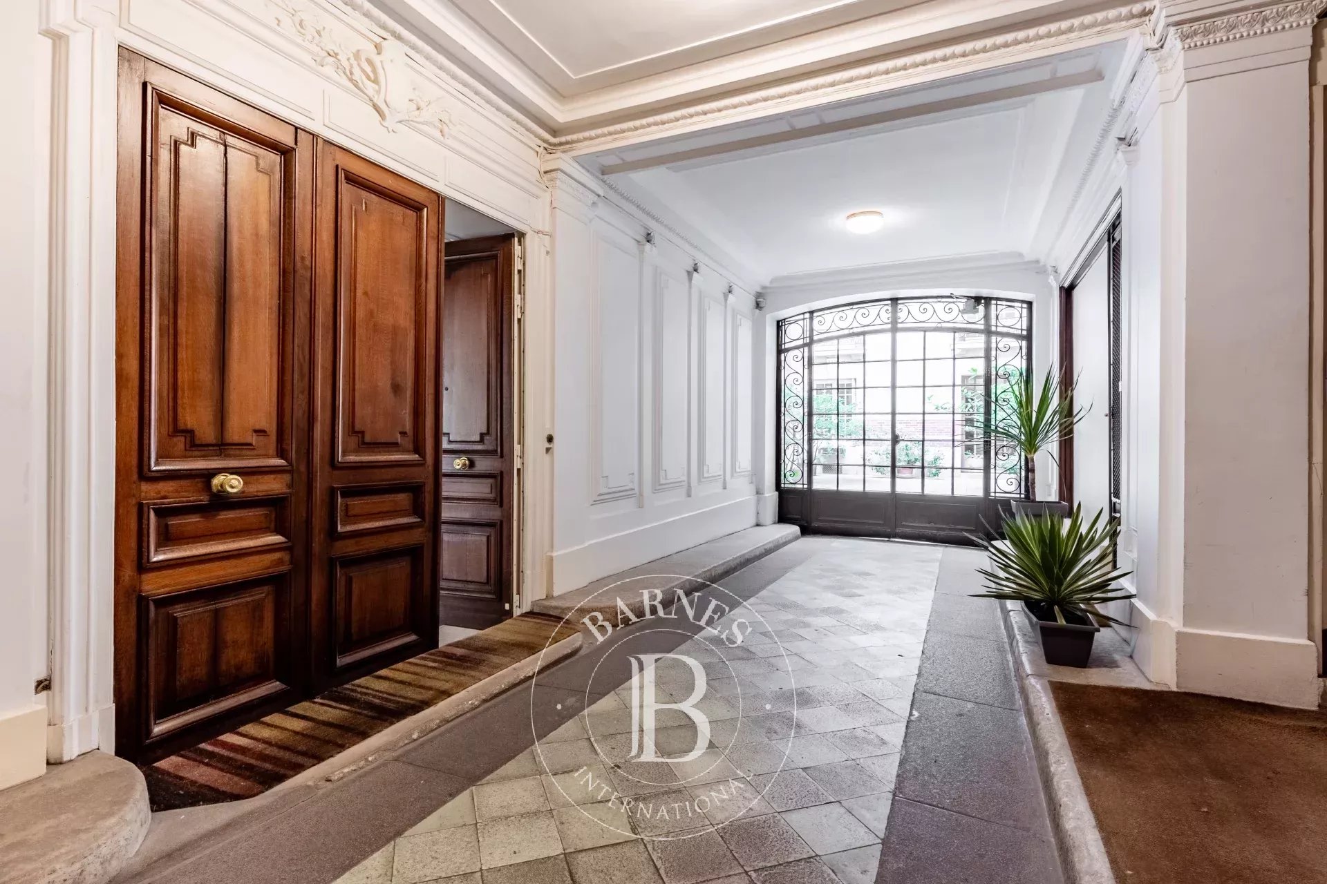 Daire Paris 8ème - picture 16