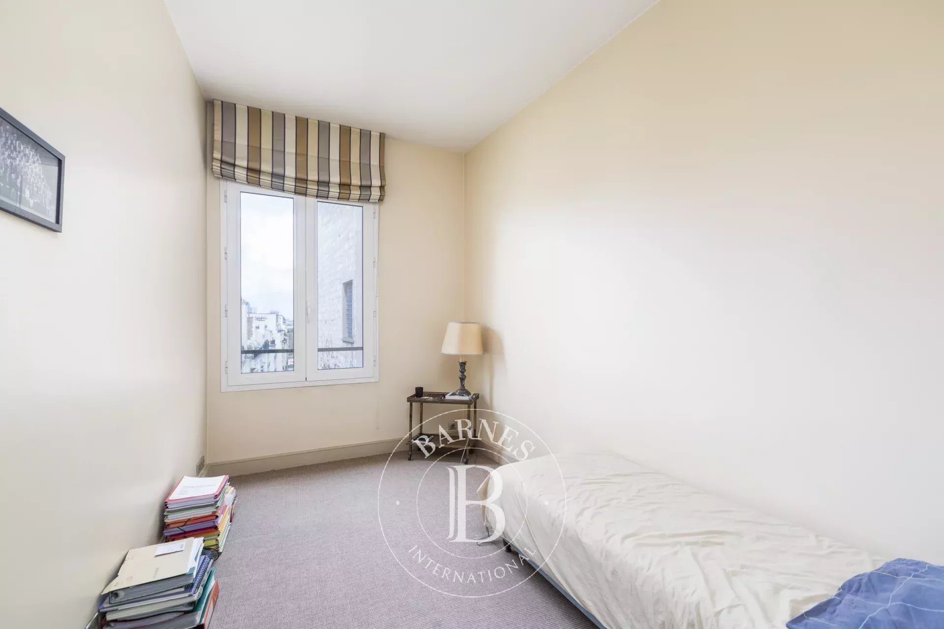 Exclusive - Paris 16 - Chaillot/Foch - Top floor with terrace - 4 bedrooms - picture 8 title=