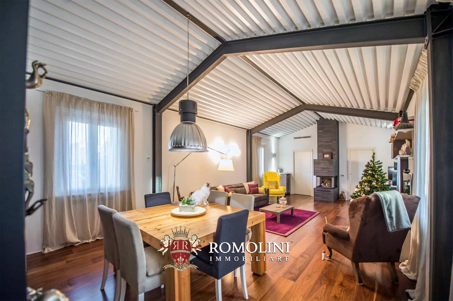 6 Bedroom Villa/Townhouse's Image 47
