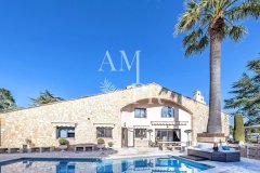 Luxury Stone Villa for Sale in Mougins | Prestigious Family Estate — photo 7 of 7