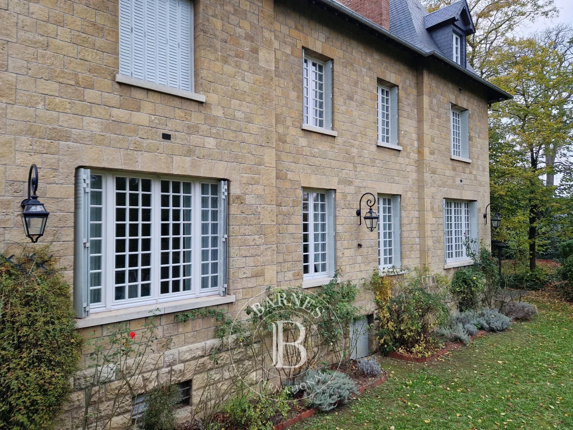 Cergy  - Maison 10 Pi&egrave;ces 5 Chambres - picture 17