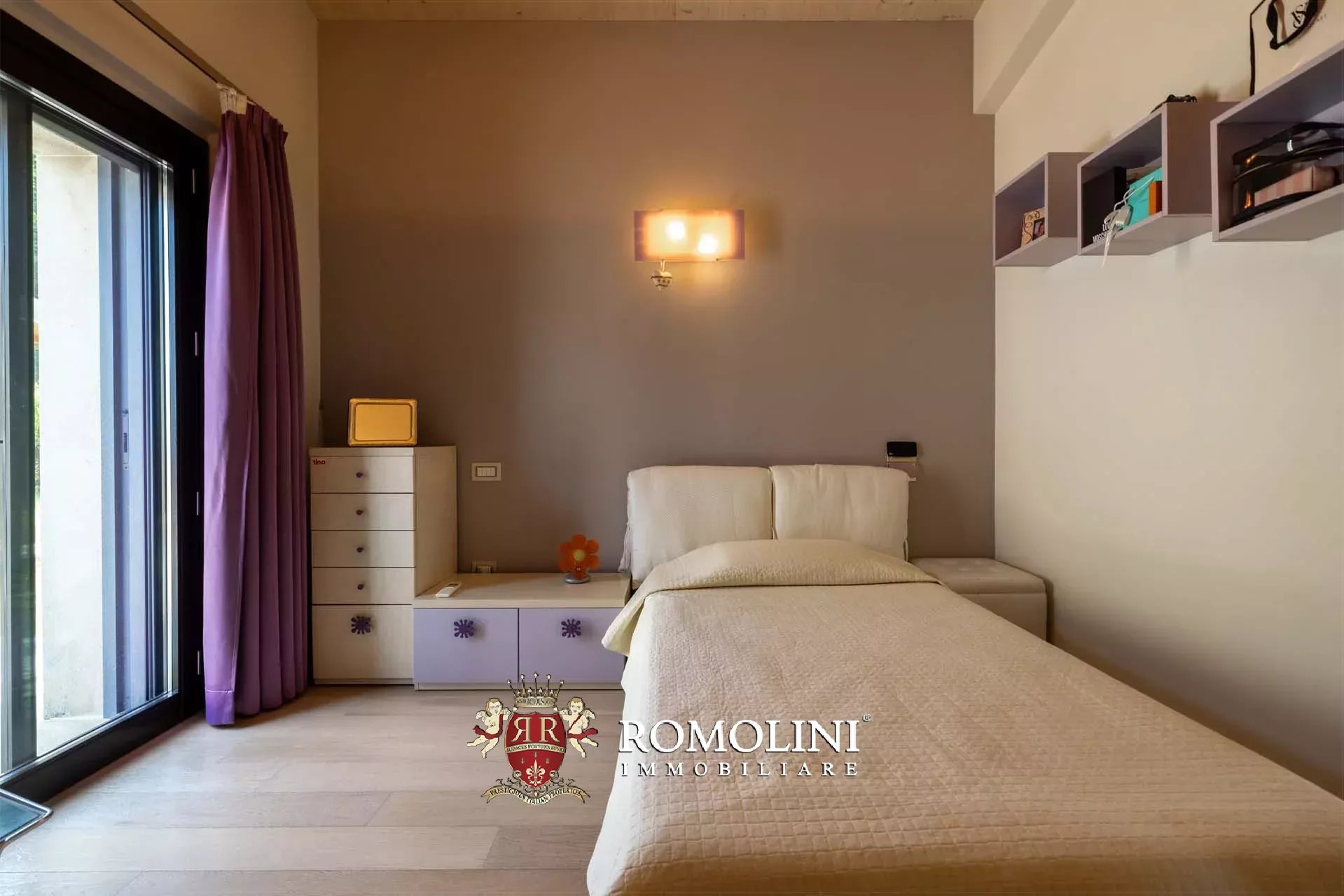 5 Bedroom Villa/Townhouse's Image 34