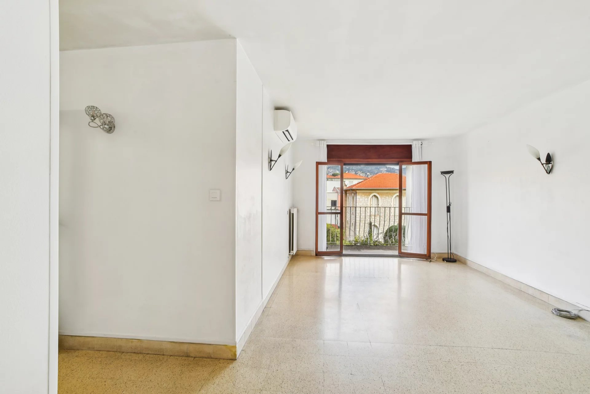 Apt for sale with panoramic sea view