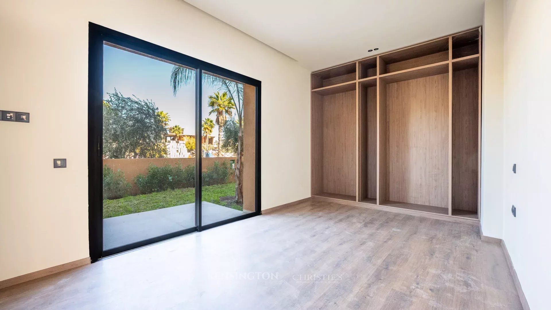 5 Bedroom Villa/Townhouse's Image 6