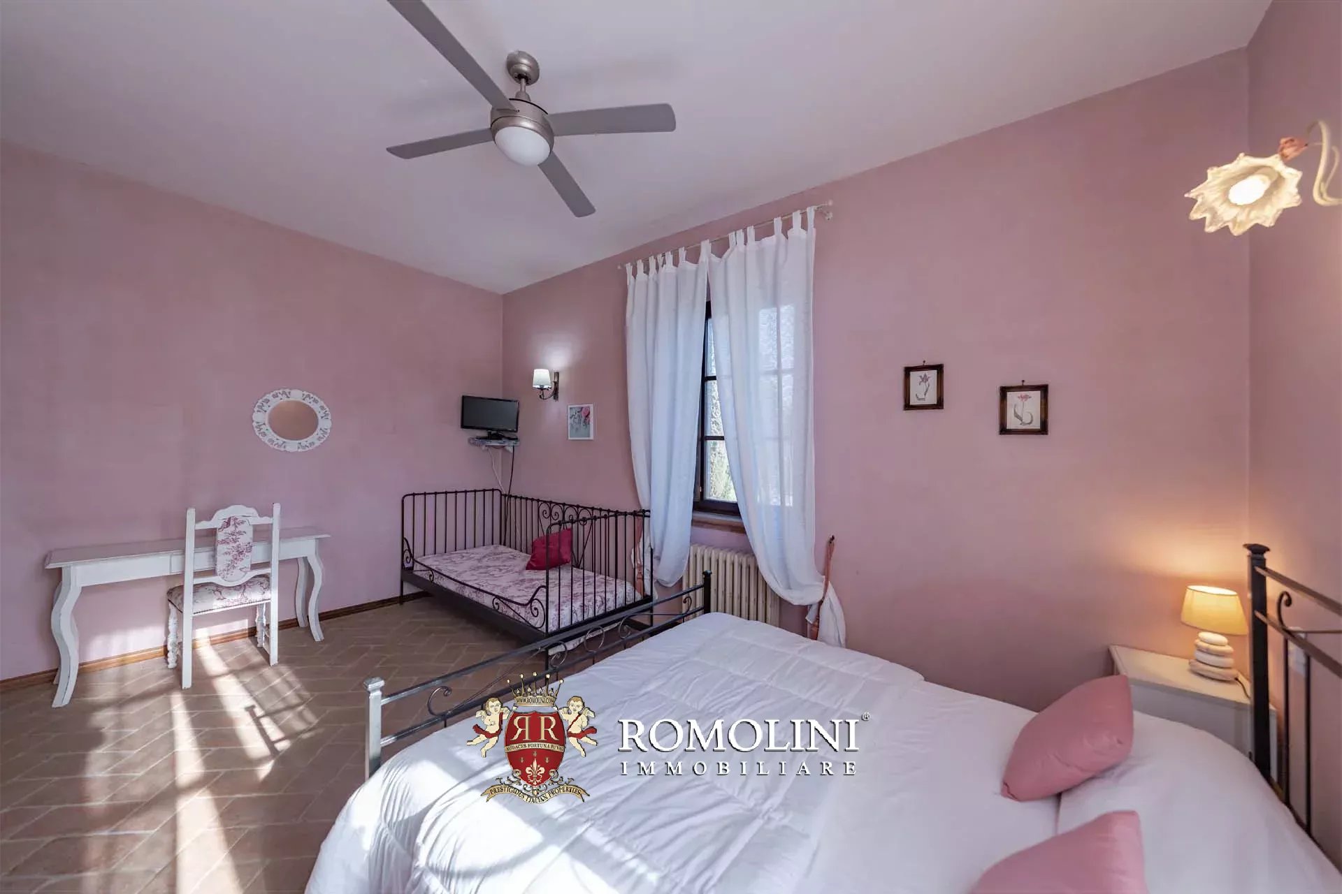 20 Bedroom Chateau's Image 61