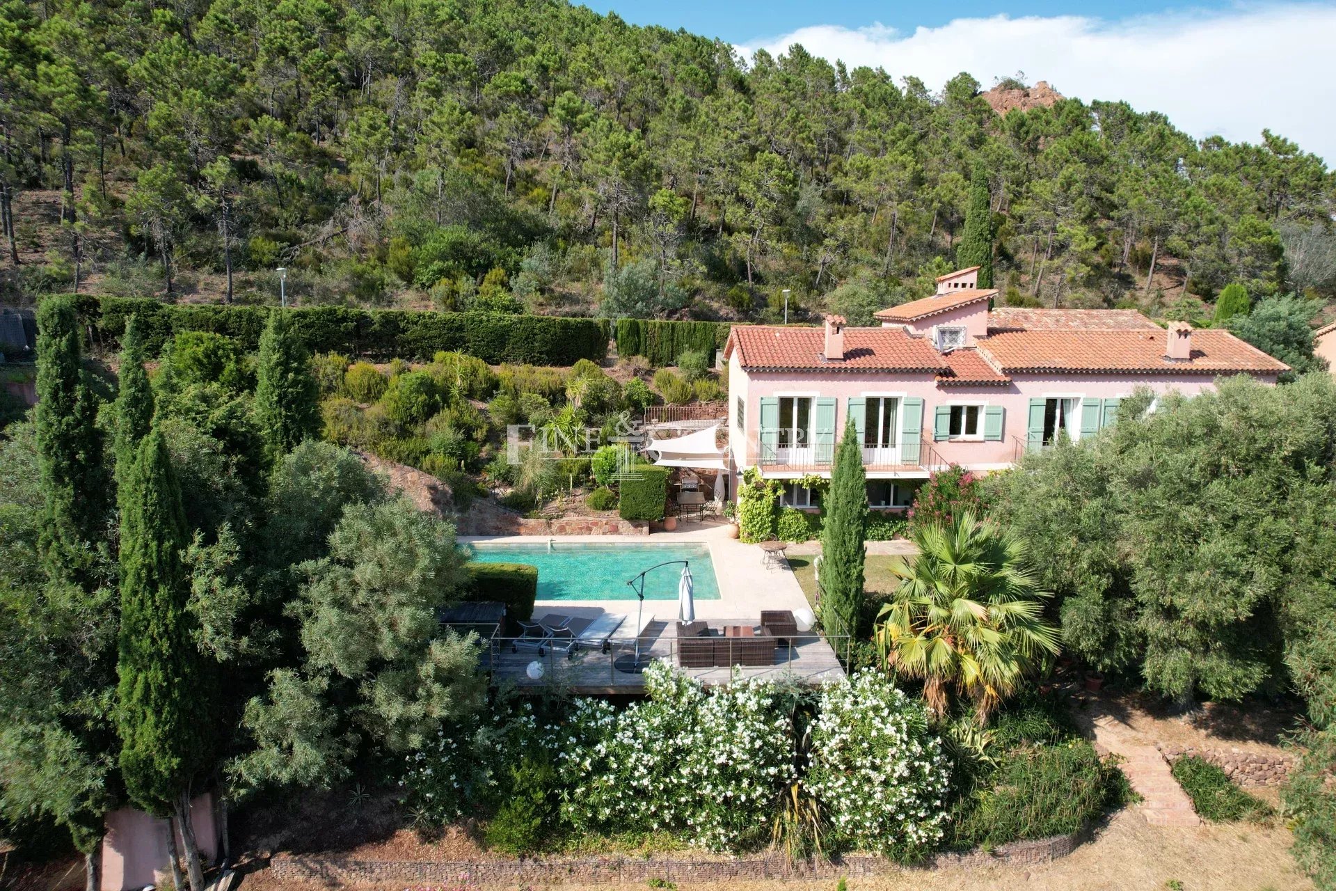 Photo of Villa for sale in Theoule sur Mer