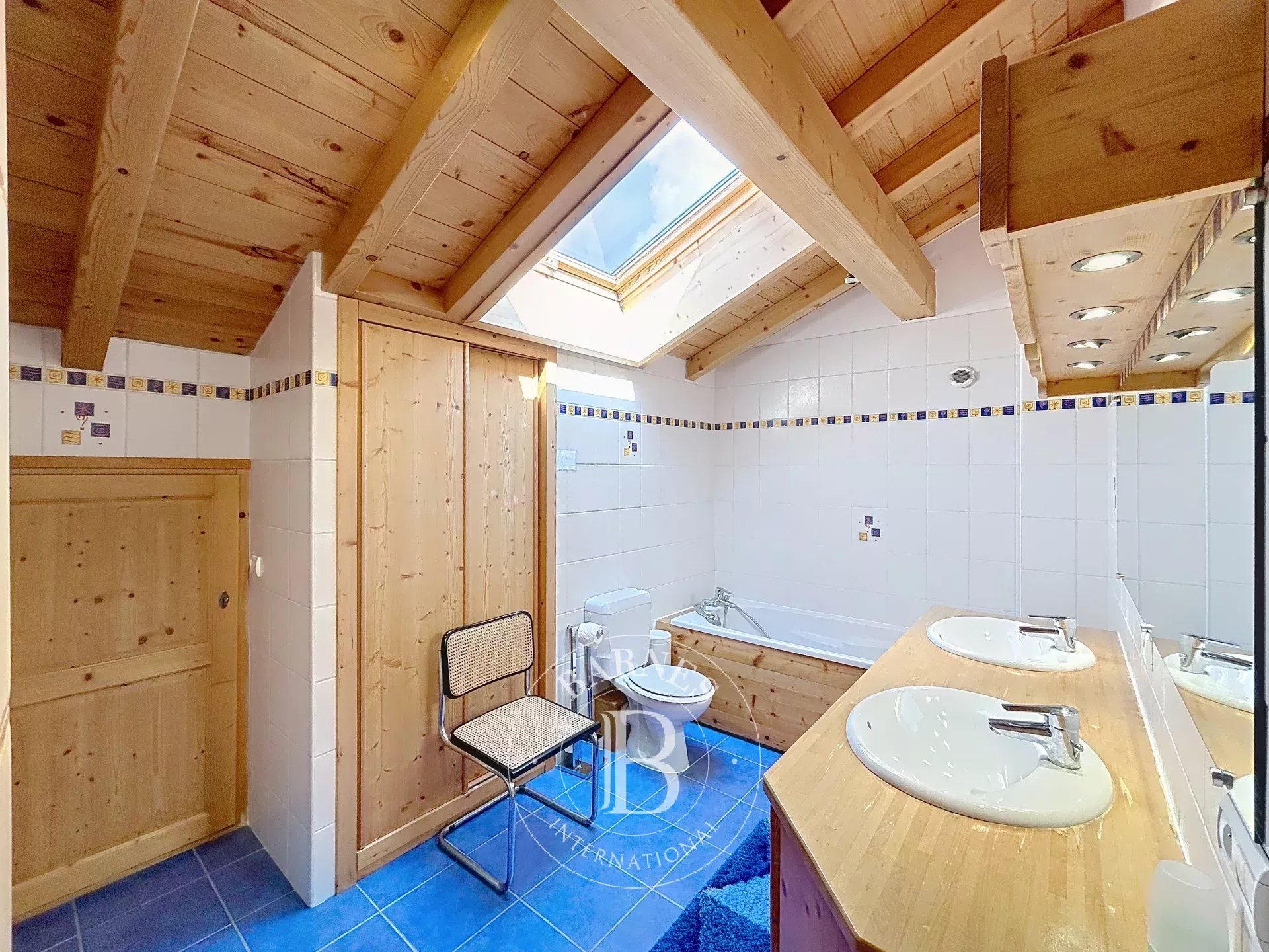 Photo of Les Gets - Chalet 4 bedrooms - Quiet area close to the slopes with panoramic view