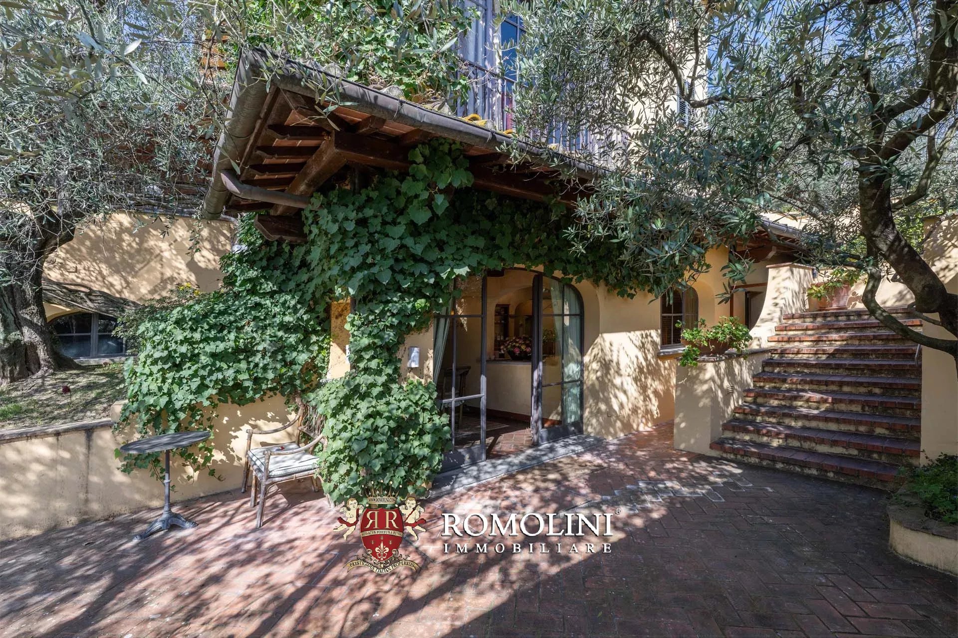 10 Bedroom Villa/Townhouse's Image 91