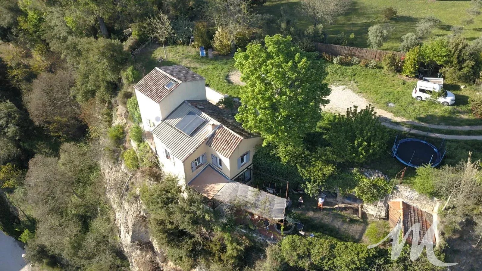 Maison avec vue exceptionnelle BARJOLS