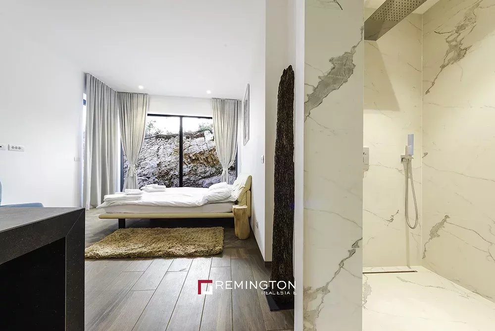 5 Bedroom Villa/Townhouse's Image 30