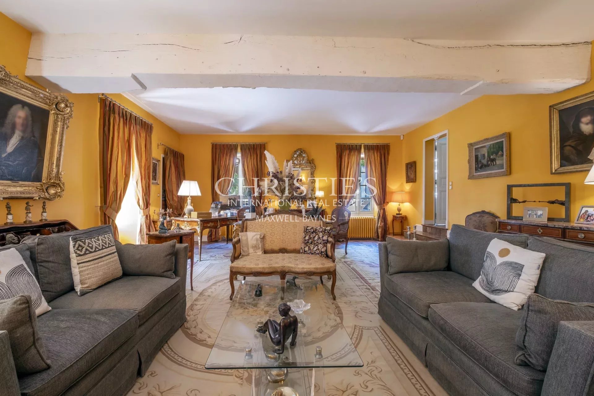 5 Bedroom Villa/Townhouse's Image 16