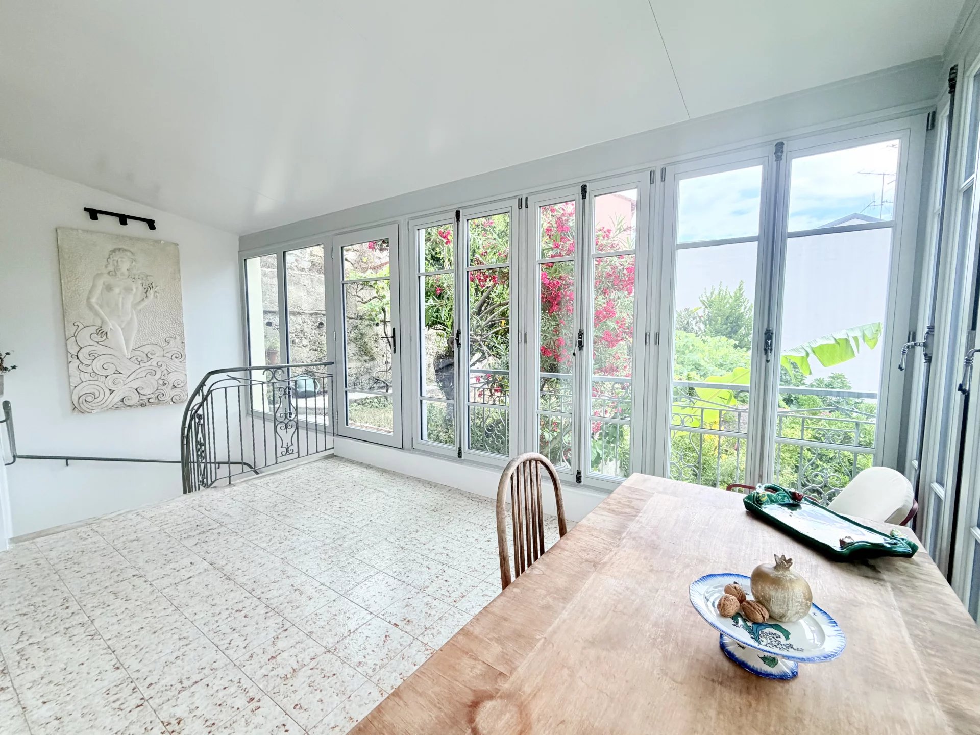 🏡 NICE BON VOYAGE – Fully Renovated Detached House of Approx. 102 sqm with Two Apartments, Terraces, Garden and Small Garage in a Private Estate
