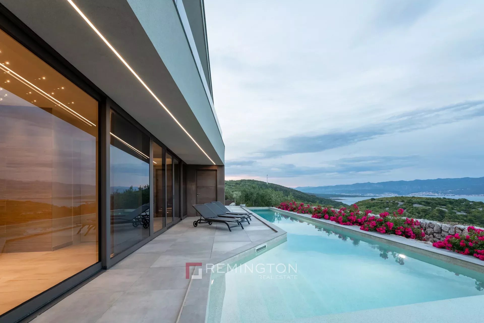 3 Bedroom Villa/Townhouse's Image 19