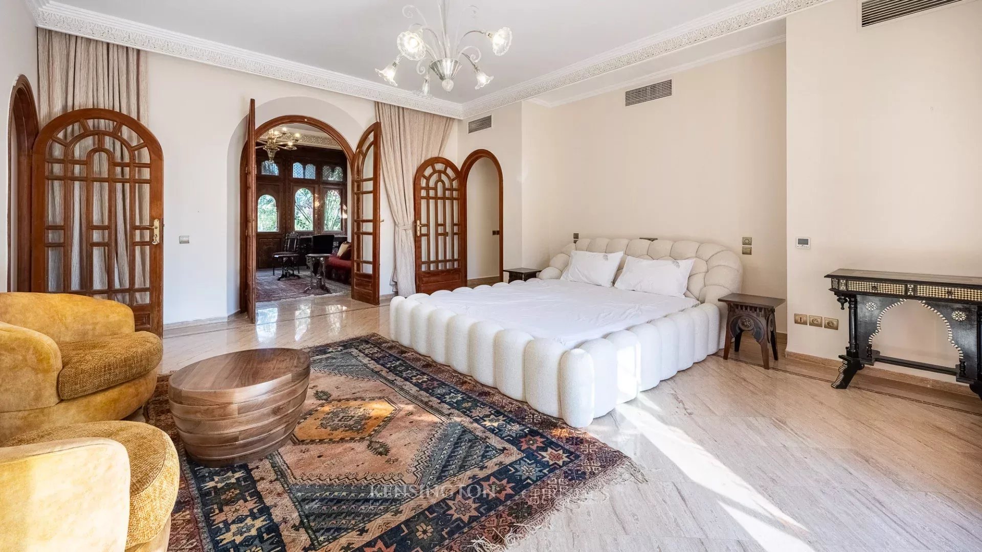 6 Bedroom Villa/Townhouse's Image 50