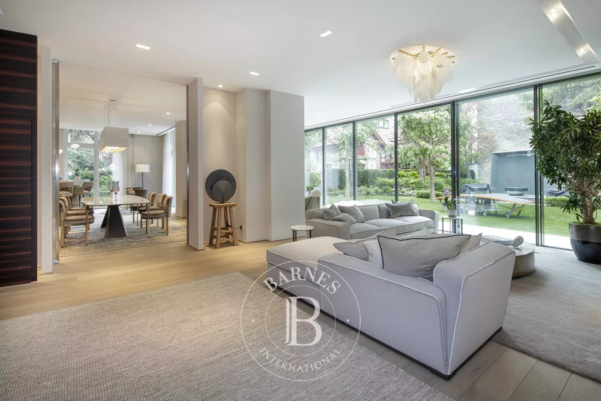 The BARNES rental department... - picture 2