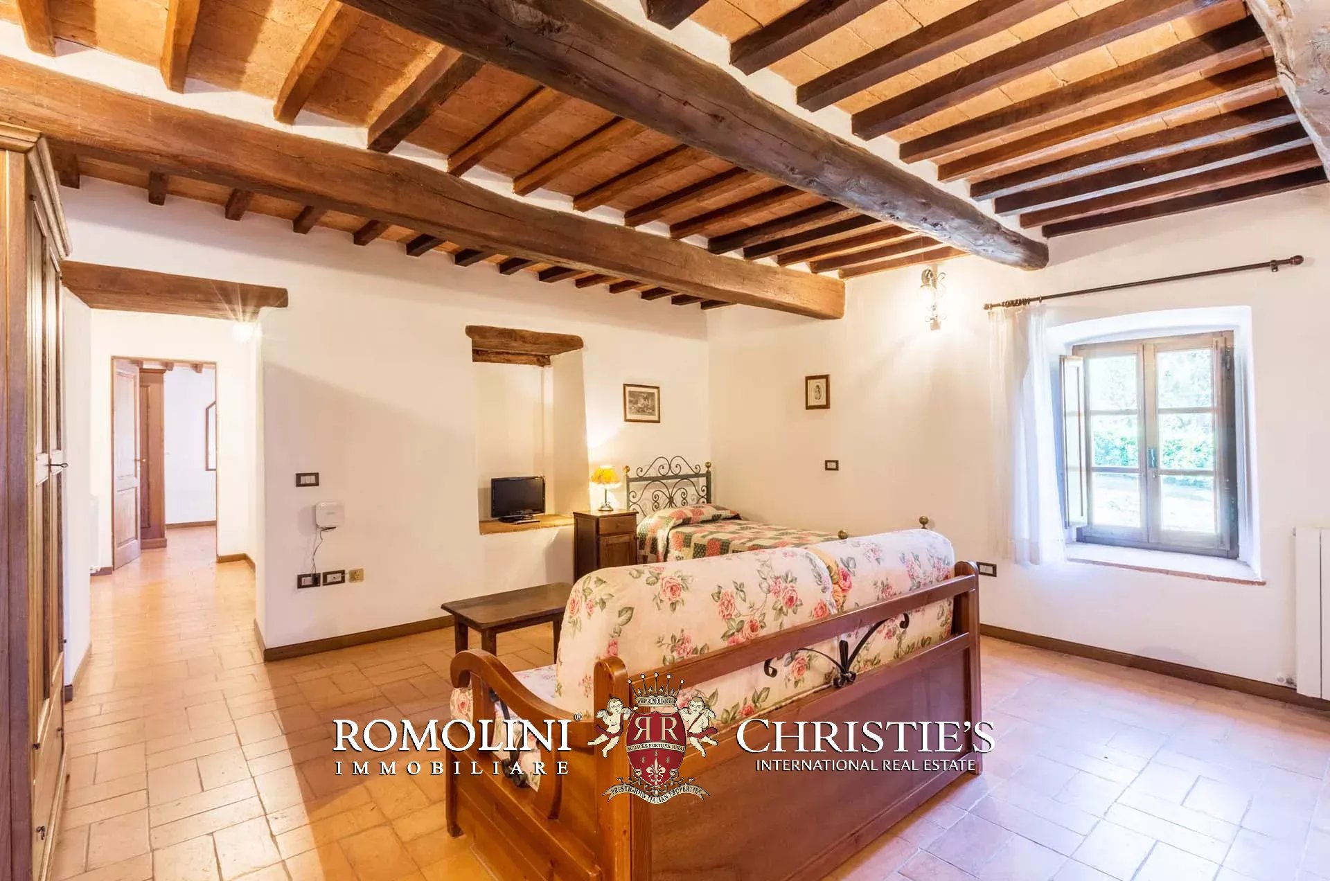 35 Bedroom Villa/Townhouse's Image 22