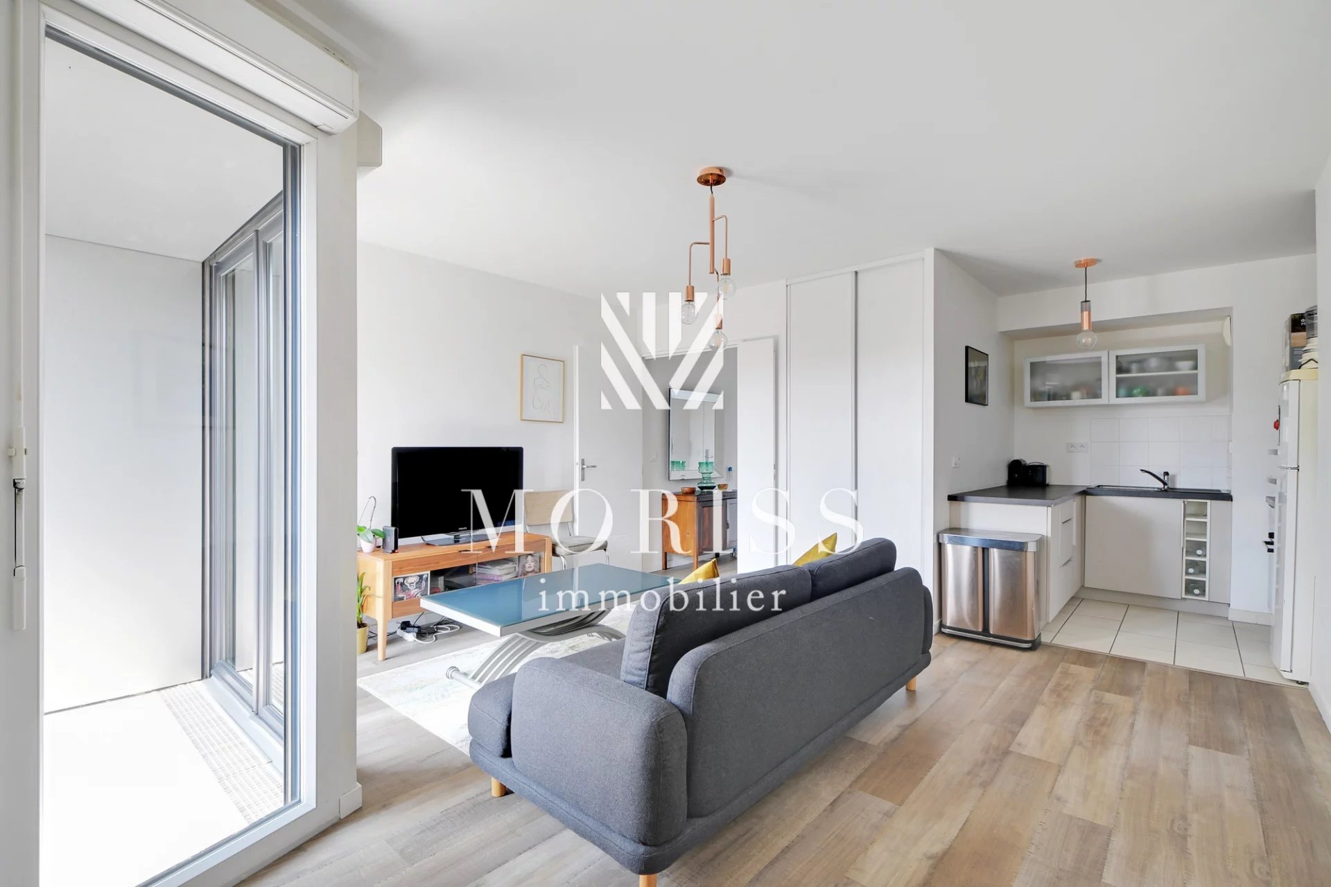 Appartement 2 pièces Balcons / 49m2 / Allée de Paris / Parc des - Image Array