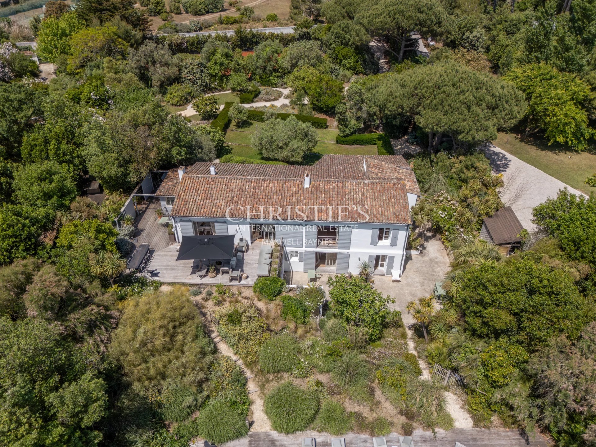 5 Bedroom Villa/Townhouse's Image 6
