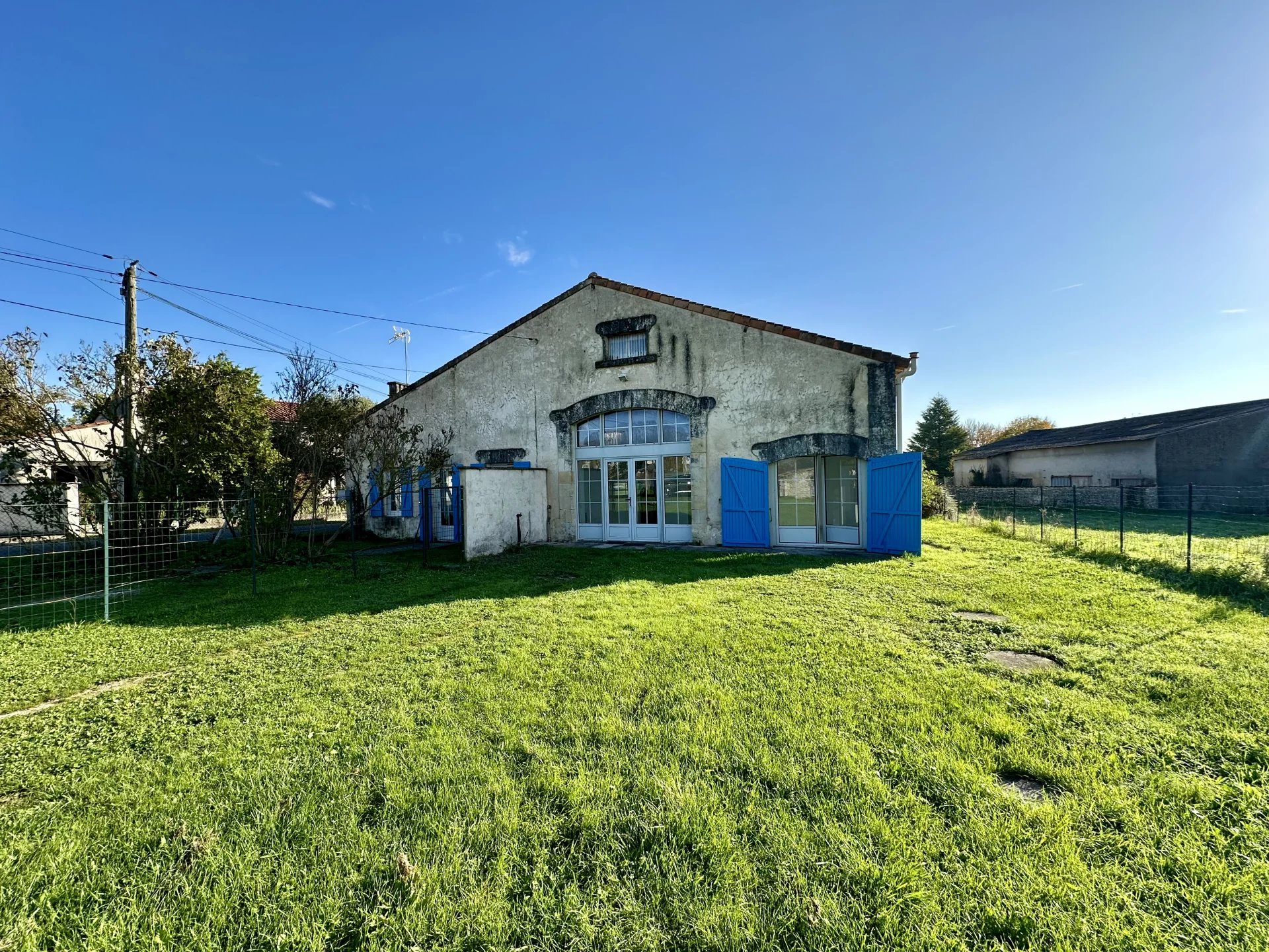 ensemble de 2 maisons avec 1020 m² de jardin