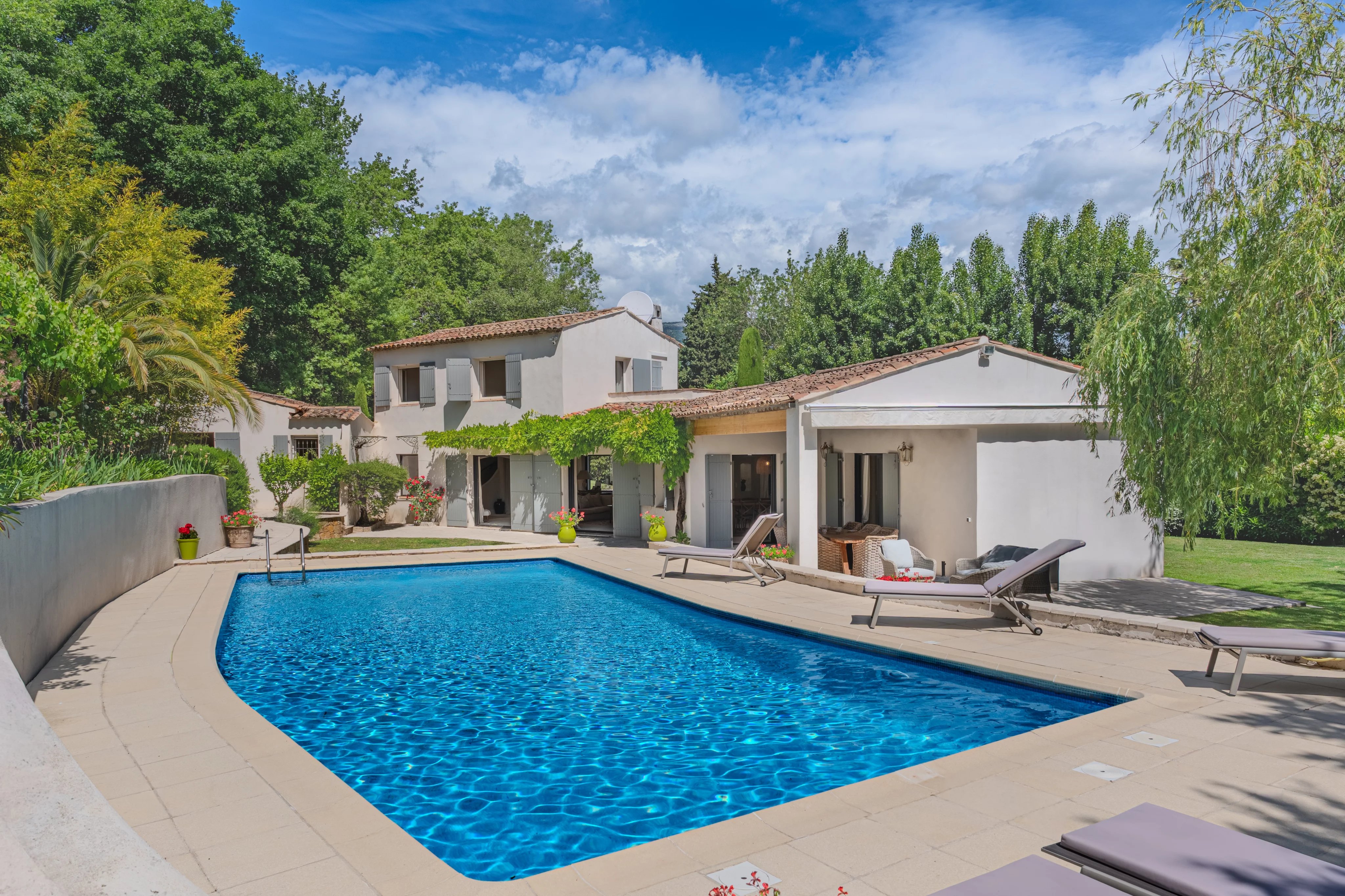 Chateauneuf-Grasse - Charmante villa provençale en emplacement privilégié