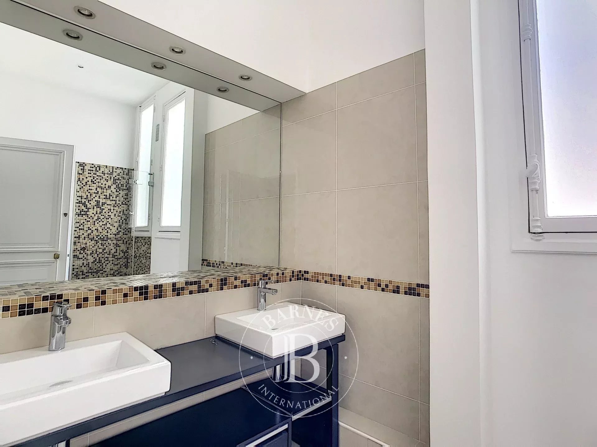 Daire Paris 8ème - picture 16