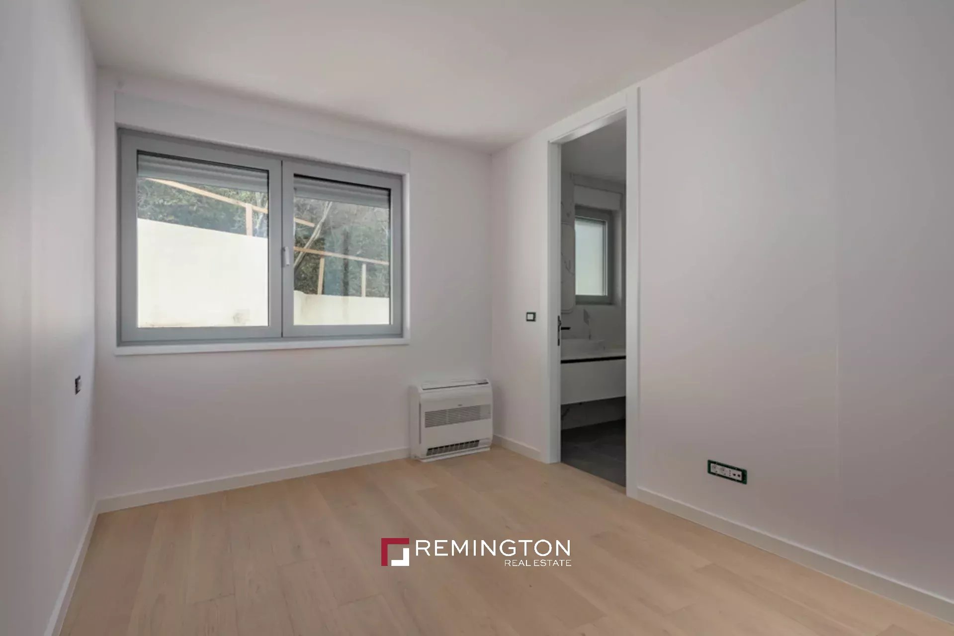 2 Bedroom Apartment/Flat's Image 6