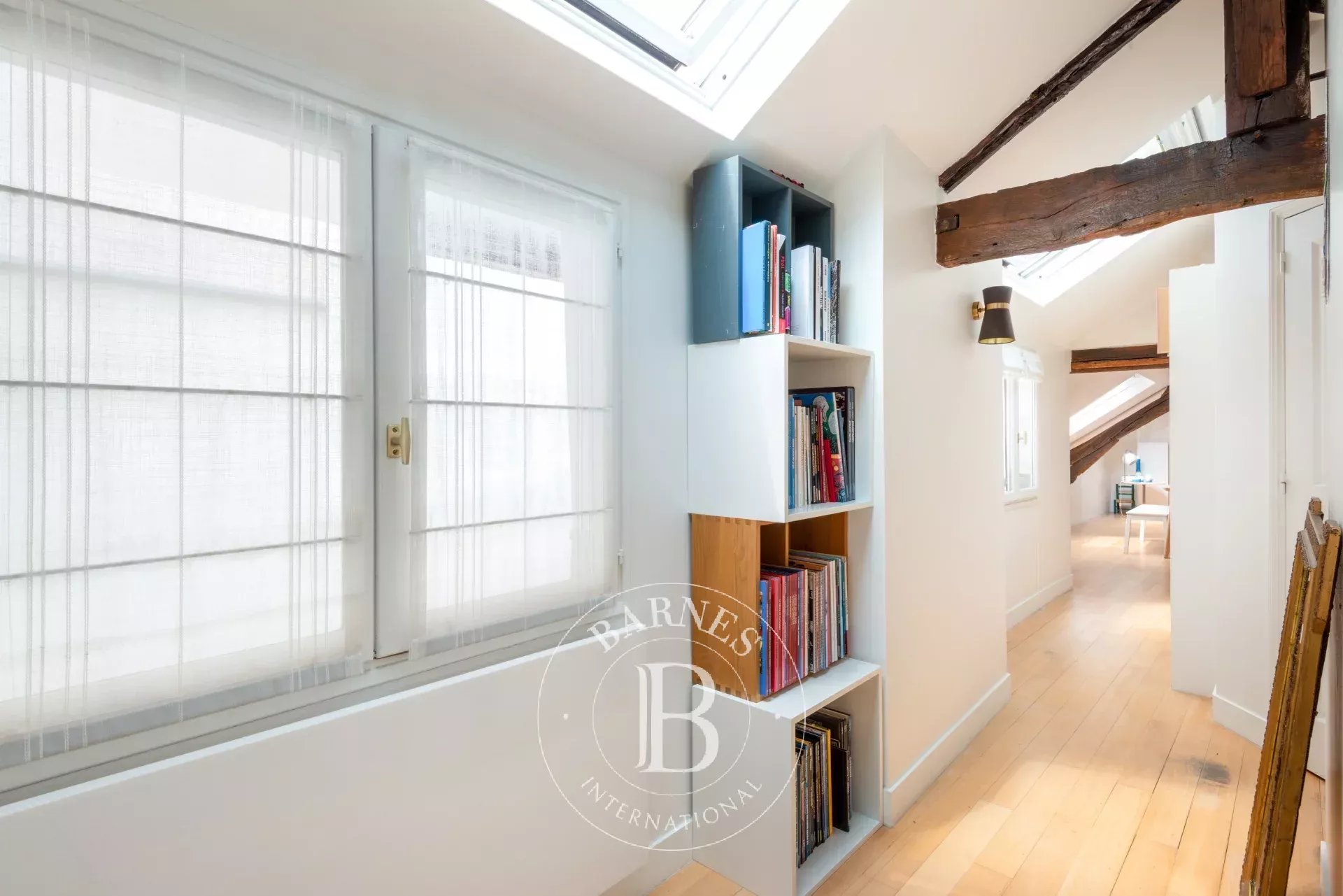 Daire Paris 4ème - picture 17