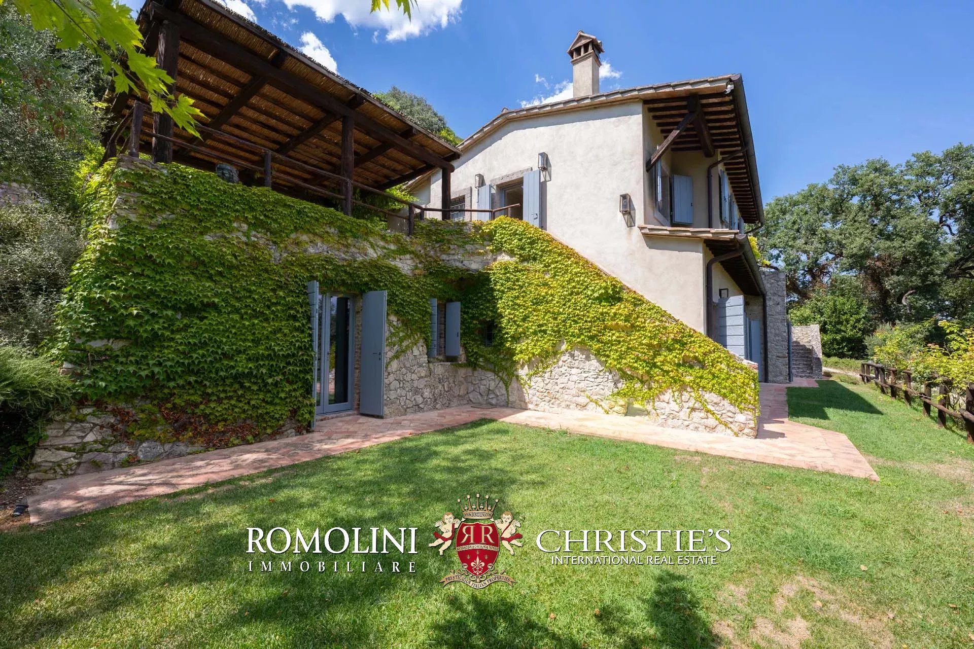 4 Bedroom Villa/Townhouse's Image 17