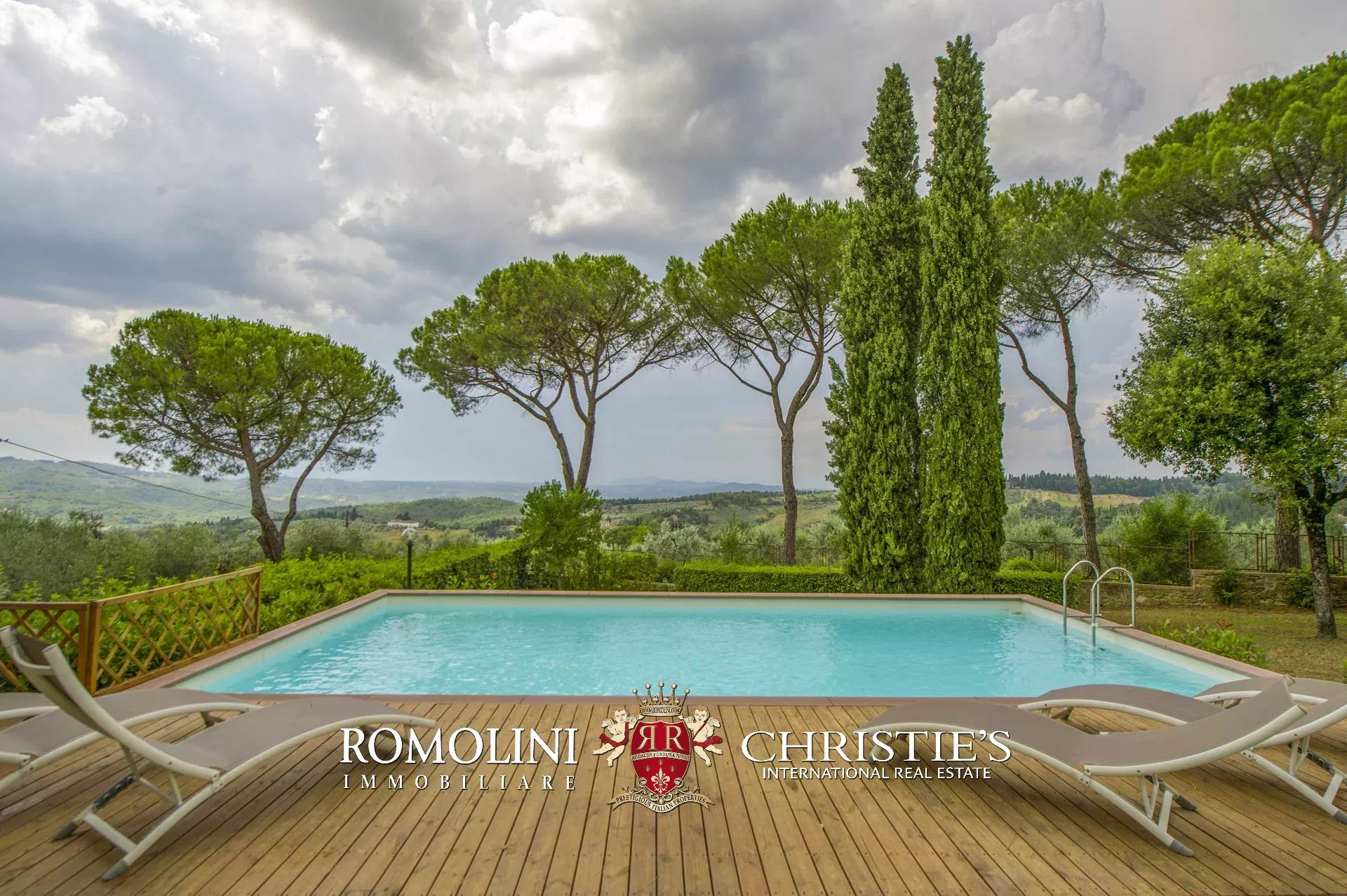17 Bedroom Vineyard's Image 21