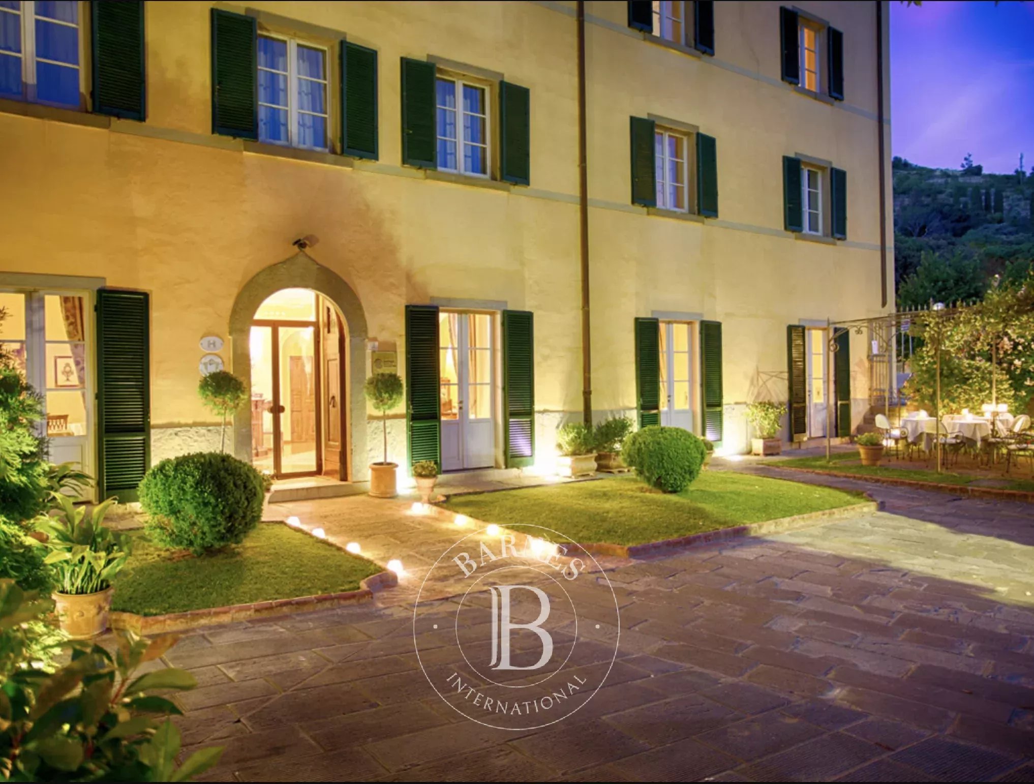 Hôtel Cortona  -  ref 86405524 (picture 2)