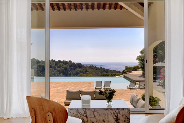 Luxury Villa for Sale in Super Cannes | Exceptional Family Estate — photo 4