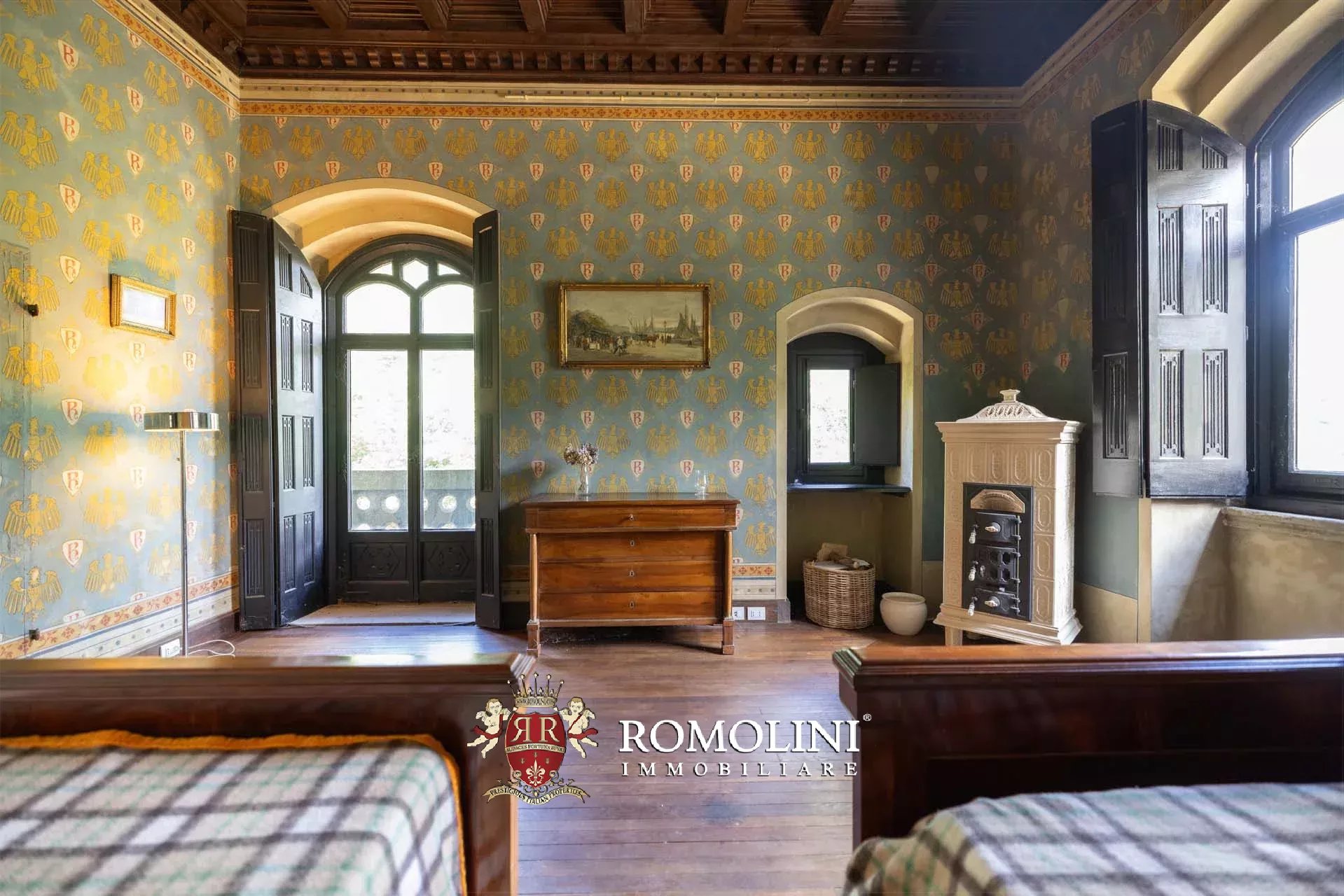 35 Bedroom Chateau's Image 56