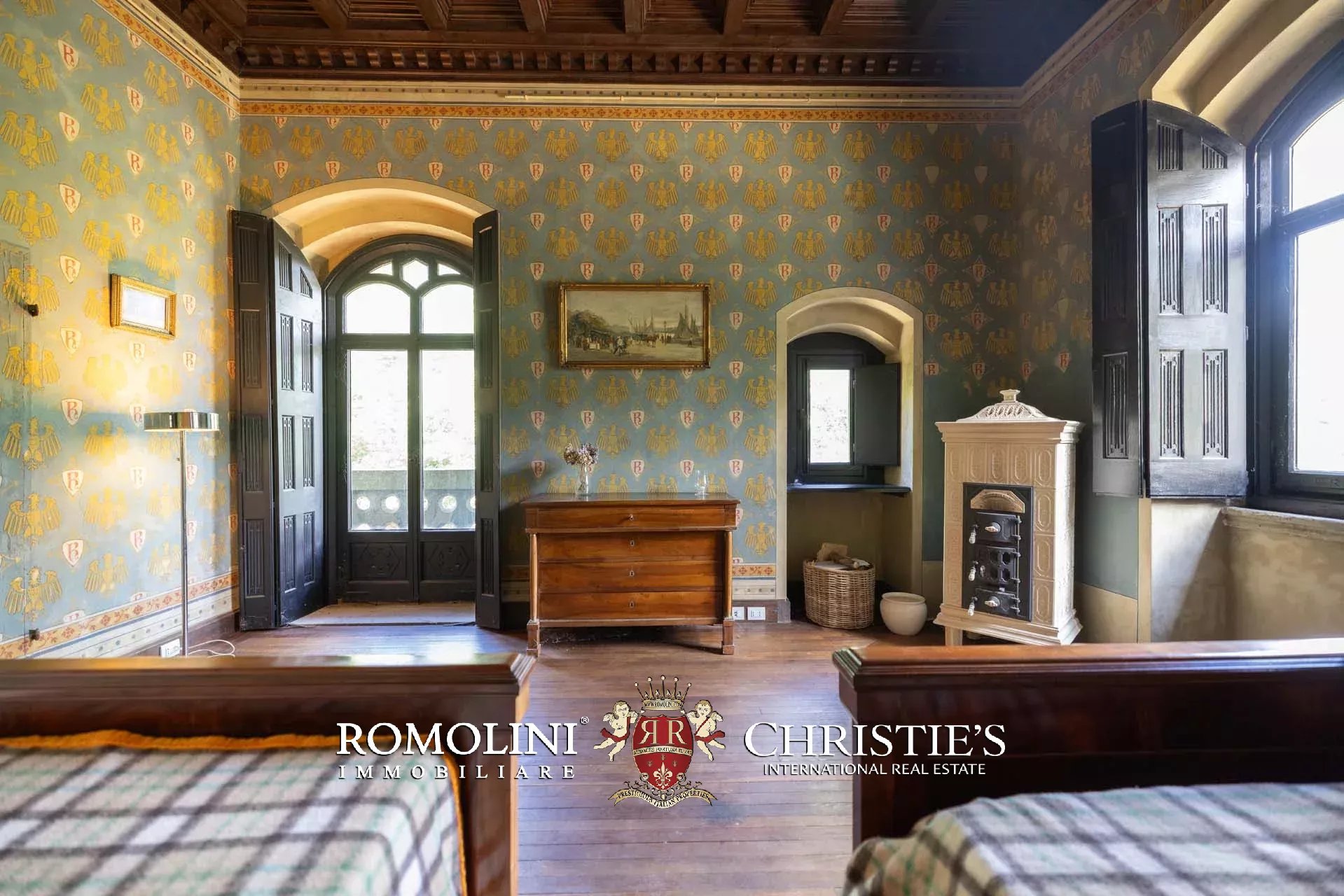 35 Bedroom Chateau's Image 56
