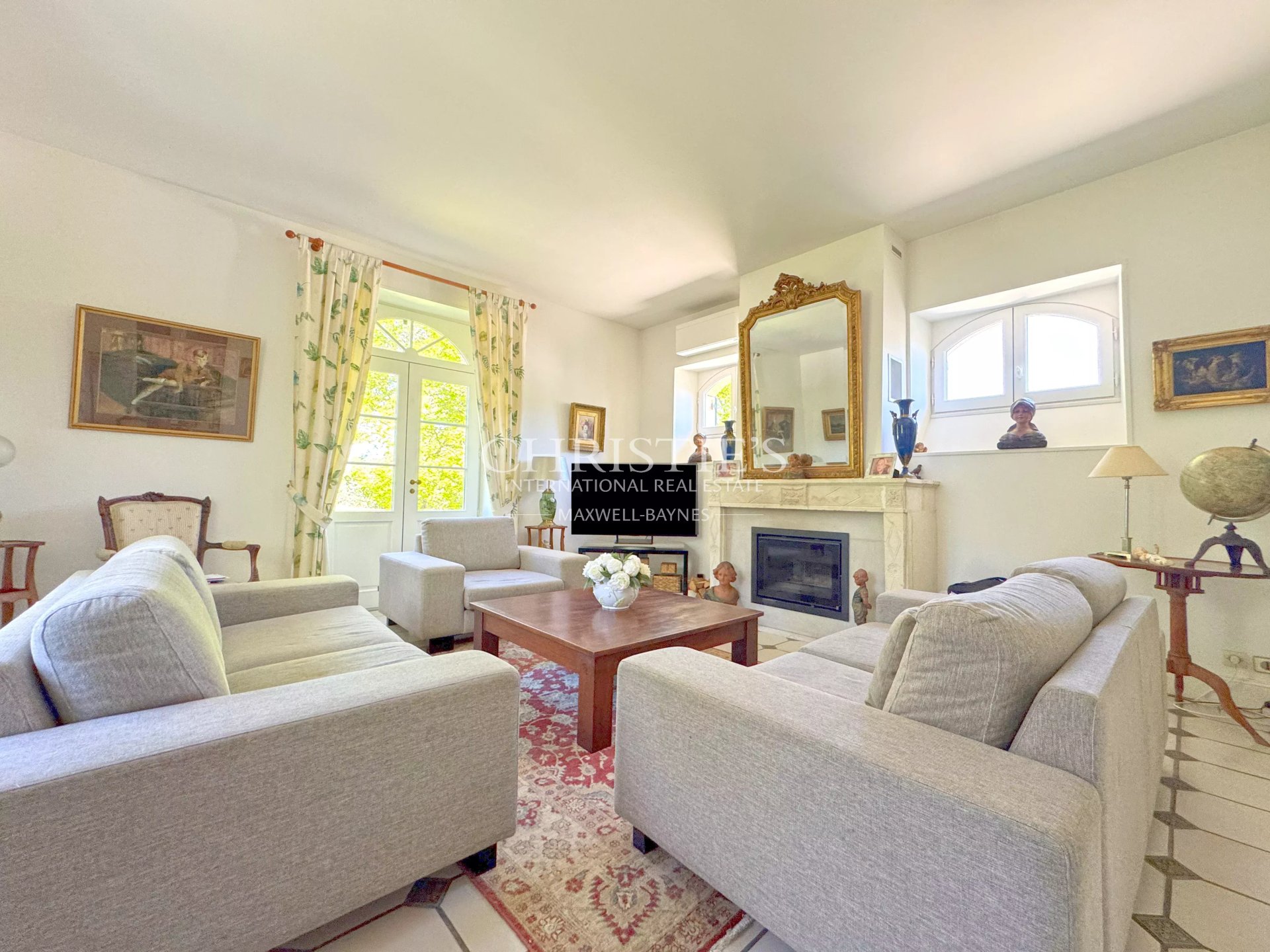 4 Bedroom Villa/Townhouse's Image 9