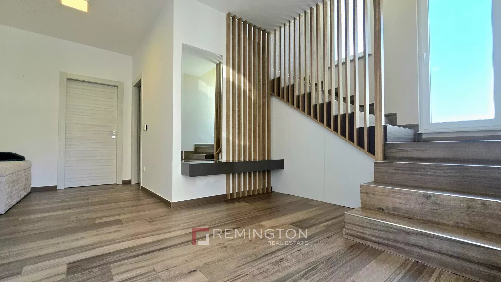 Villa/Townhouse's Image 6