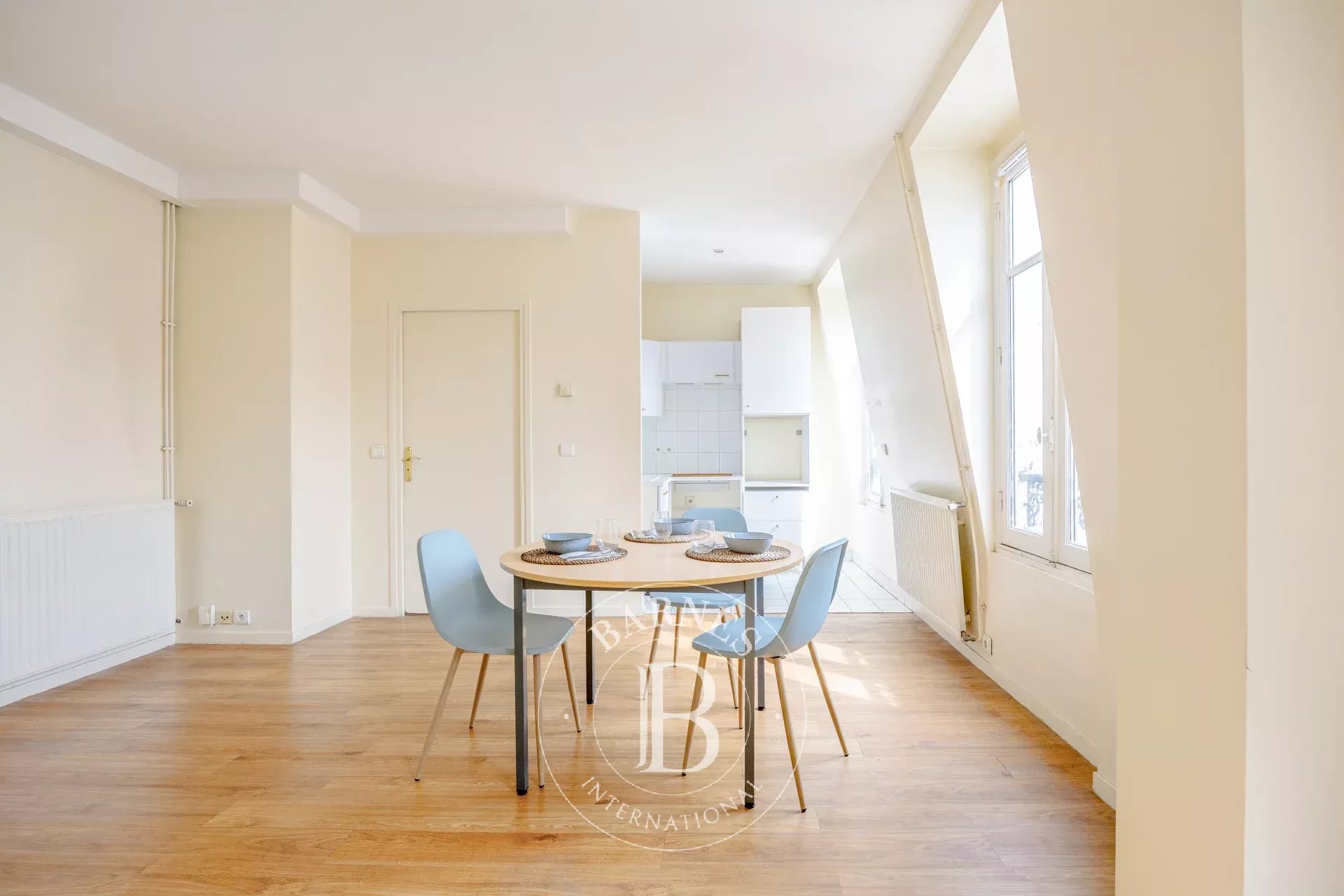 Apartment Paris 75008  -  ref 86947537 (picture 3)