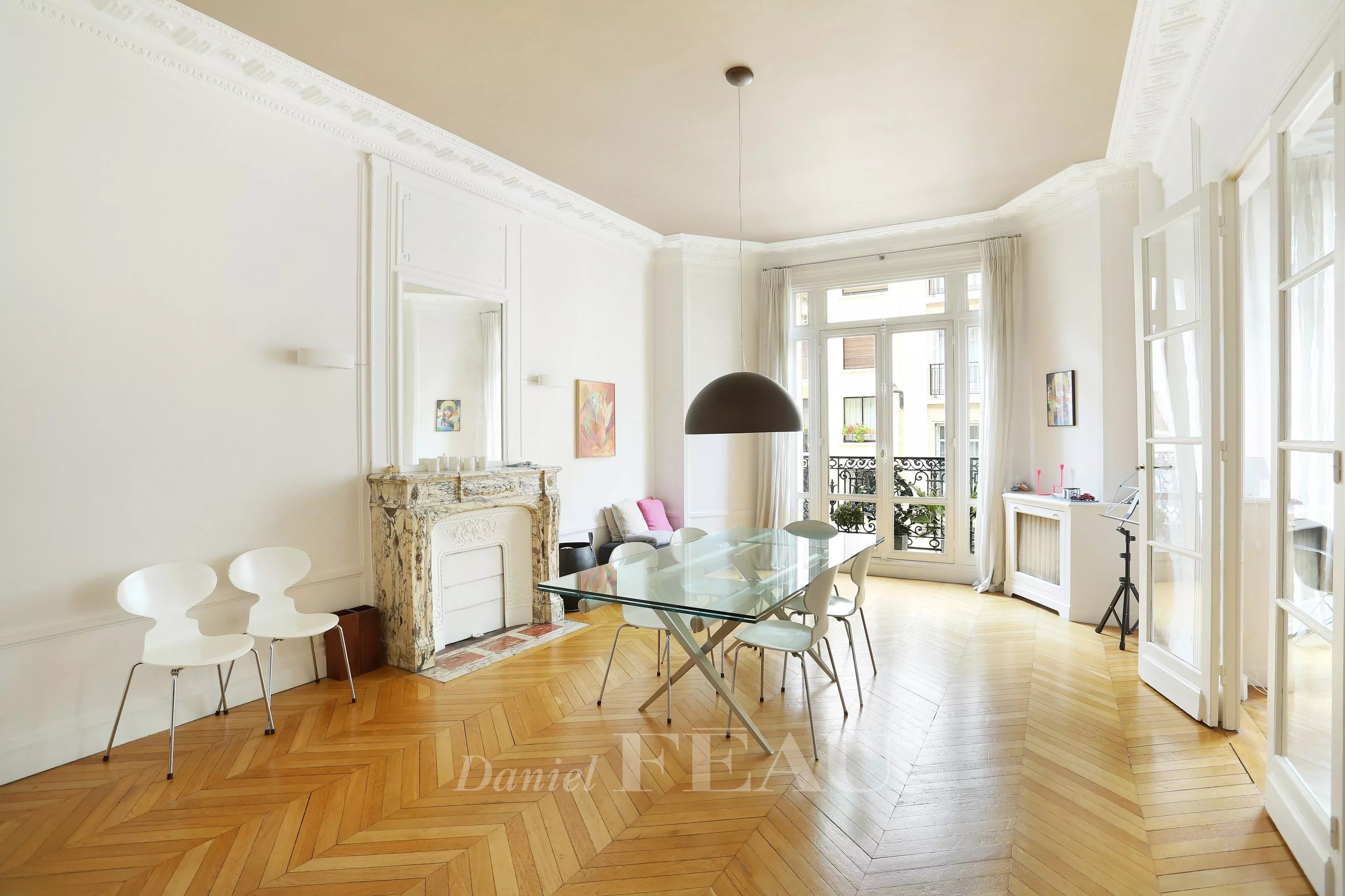 Rental Apartment Paris 16th
