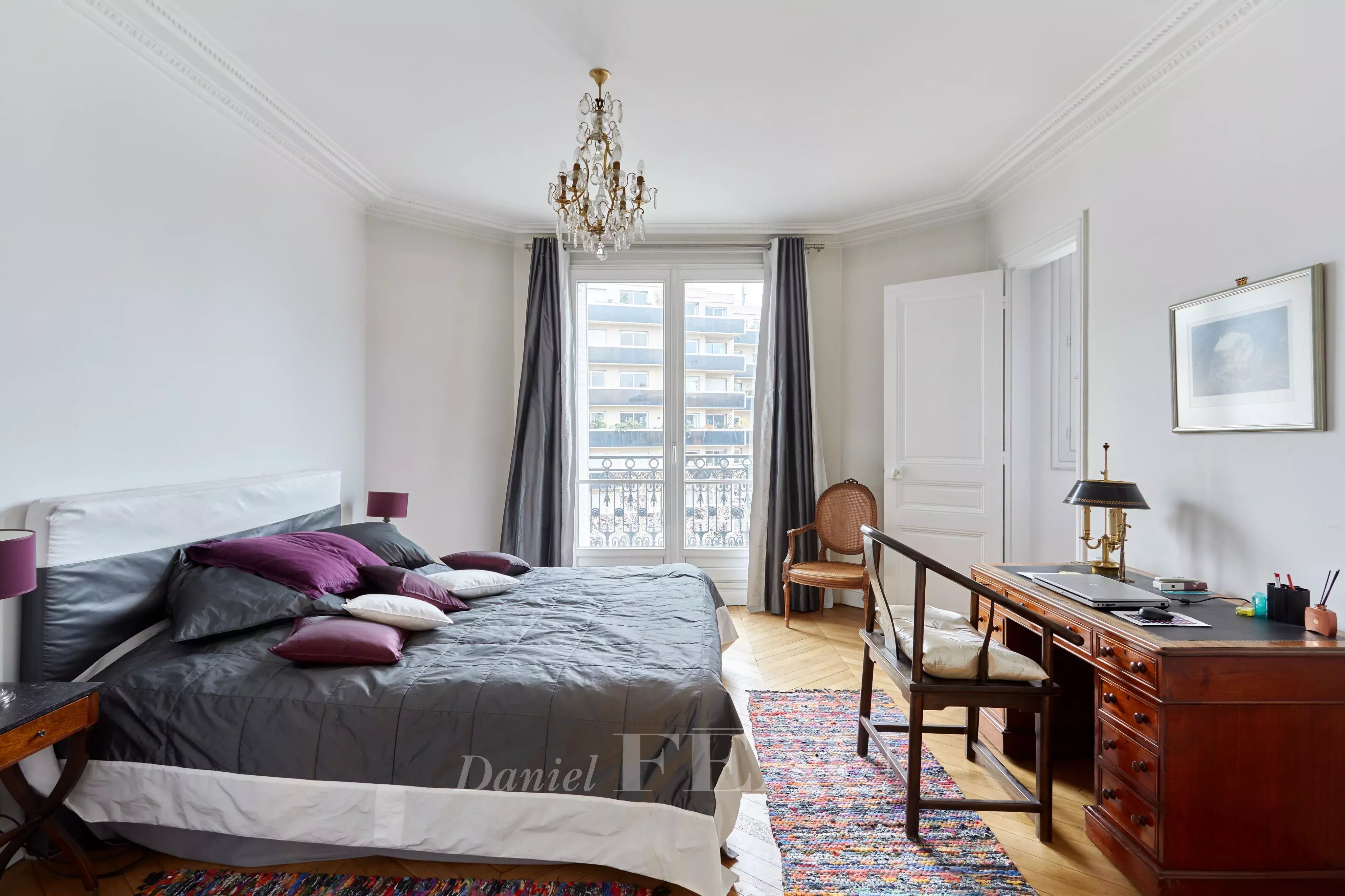 Sale Apartment Paris 16th