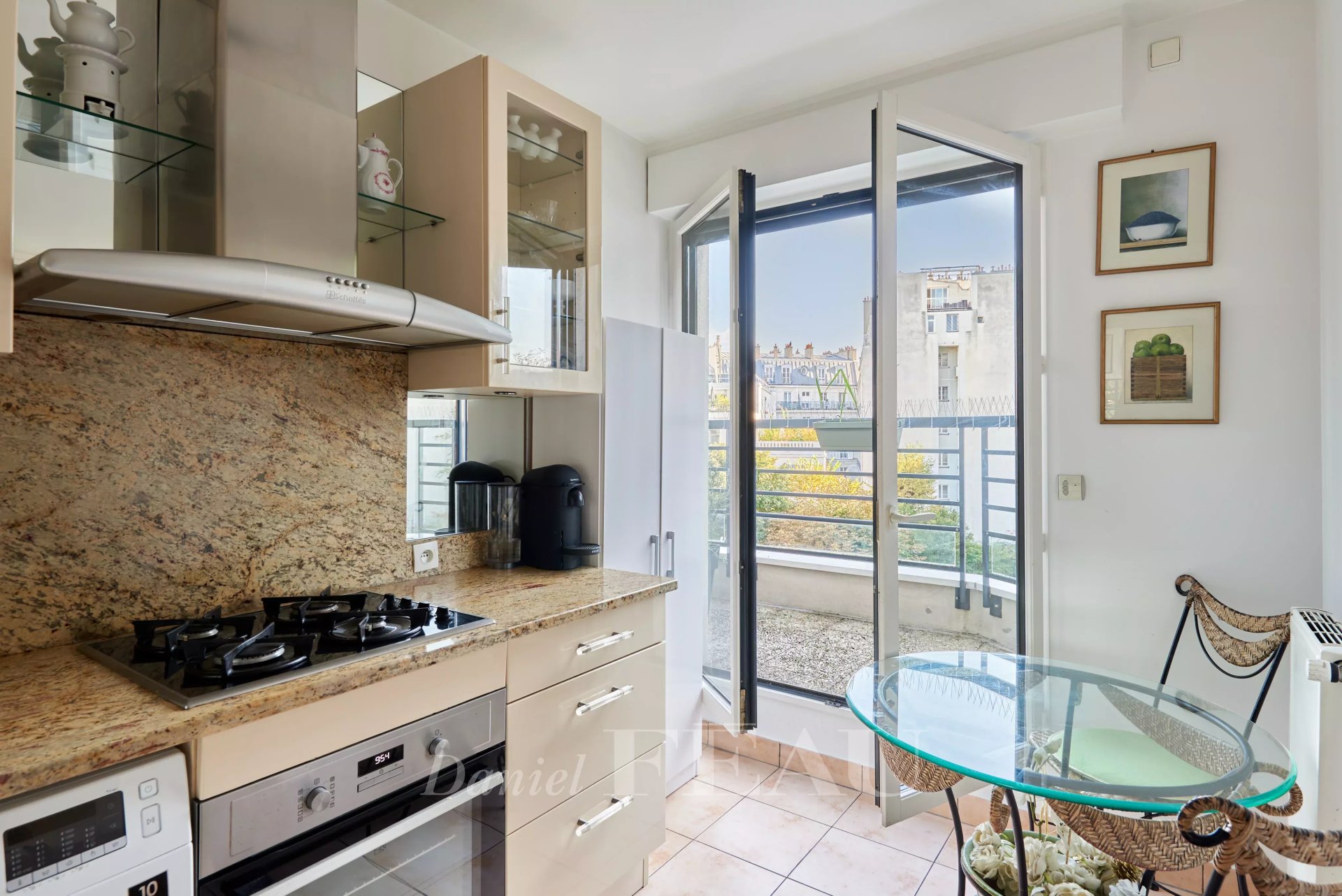 2 Bedroom Apartment/Flat's Image 3