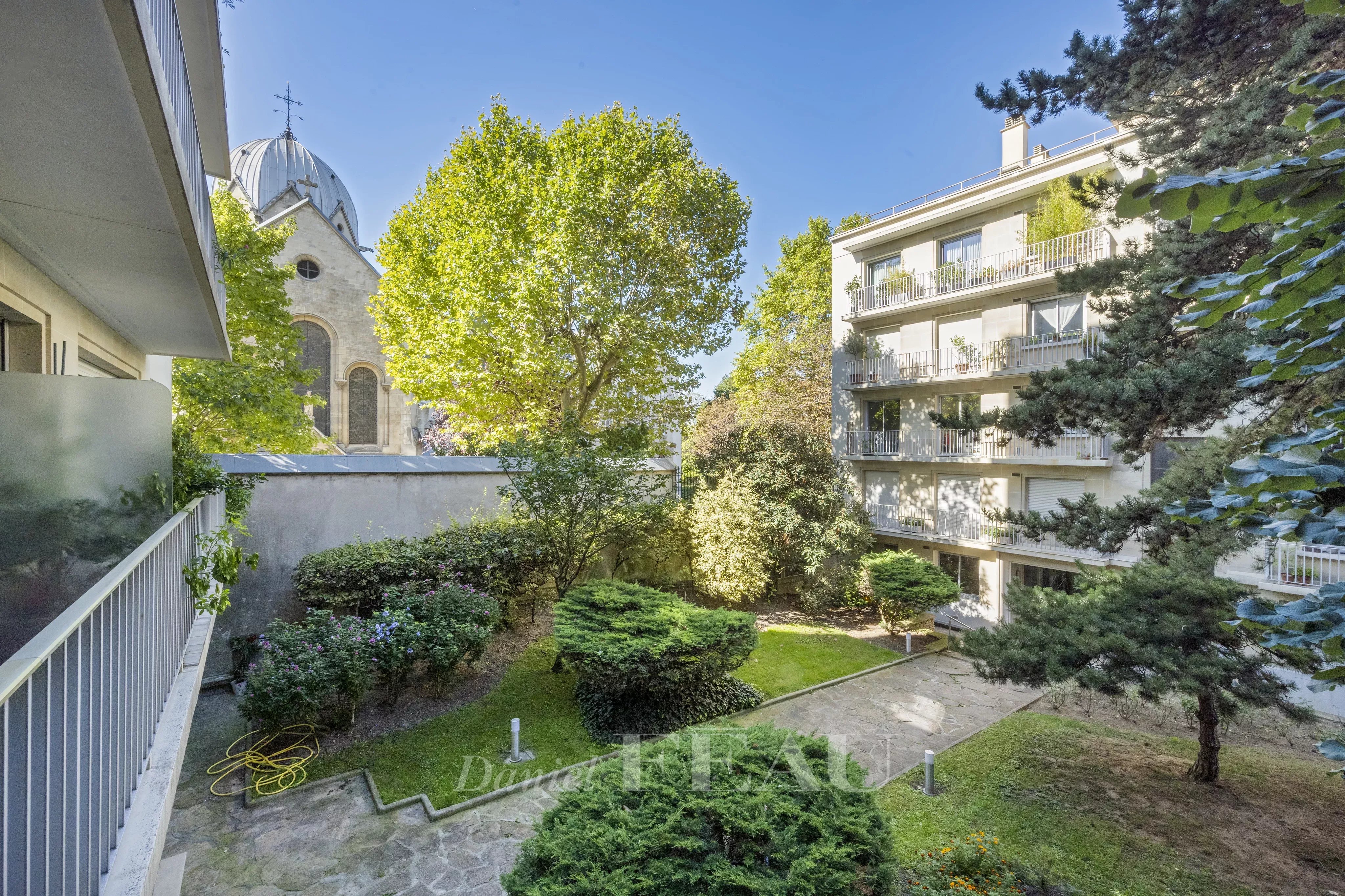 Sale Apartment Paris 14th