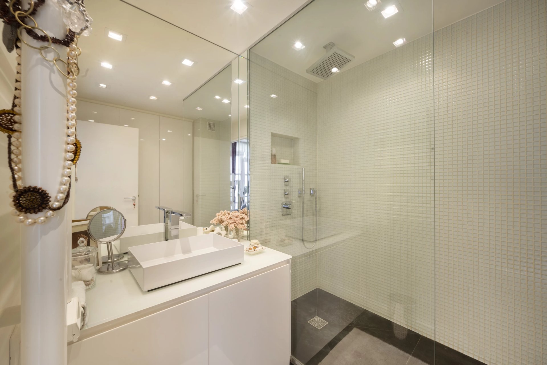 2 Bedroom Apartment/Flat's Image 7