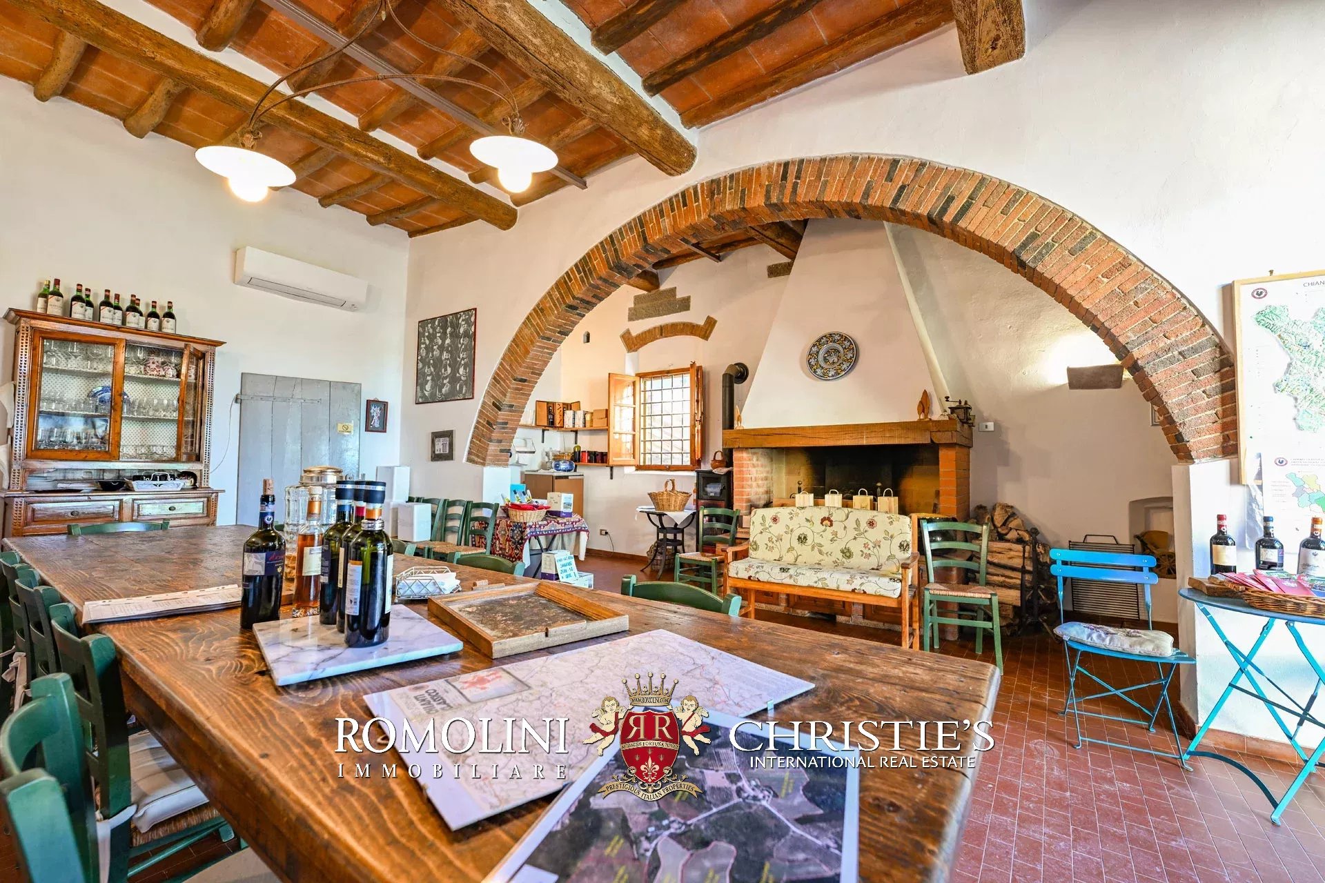 17 Bedroom Vineyard's Image 34