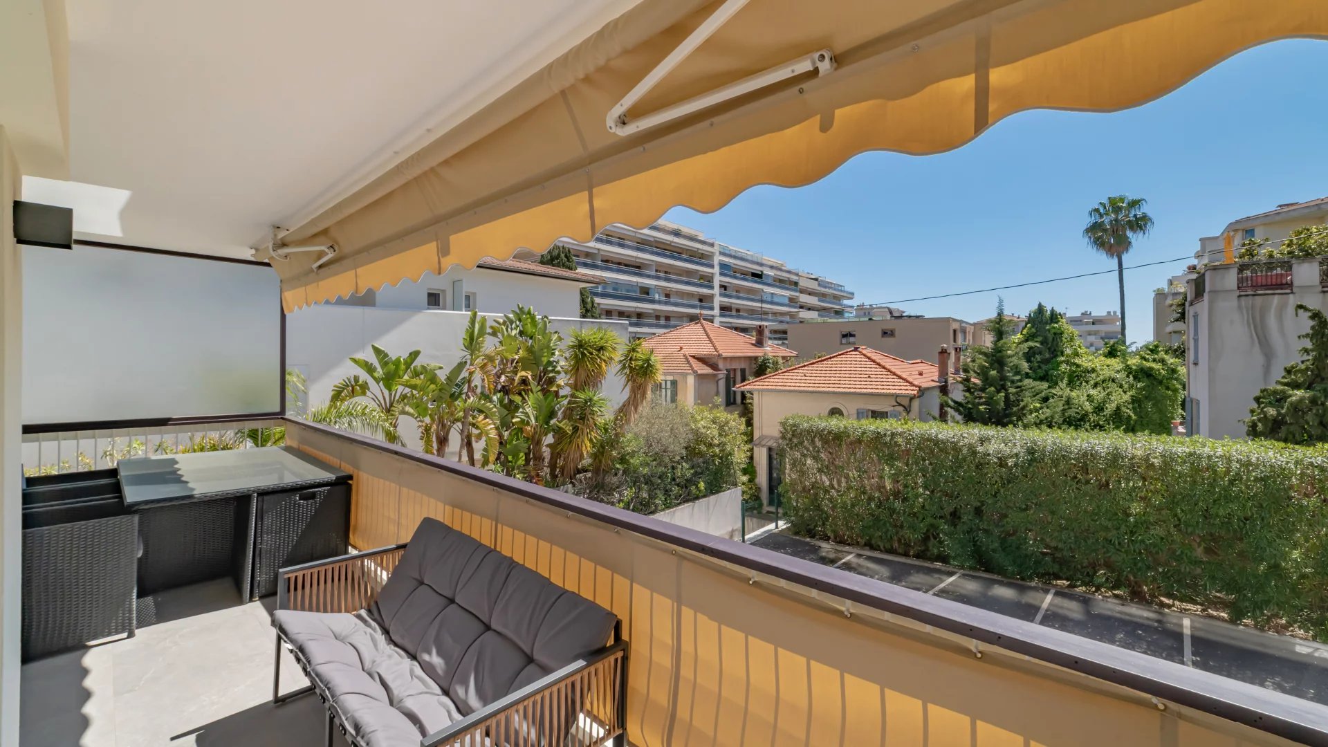 Sale Apartment Cannes Pointe Croisette