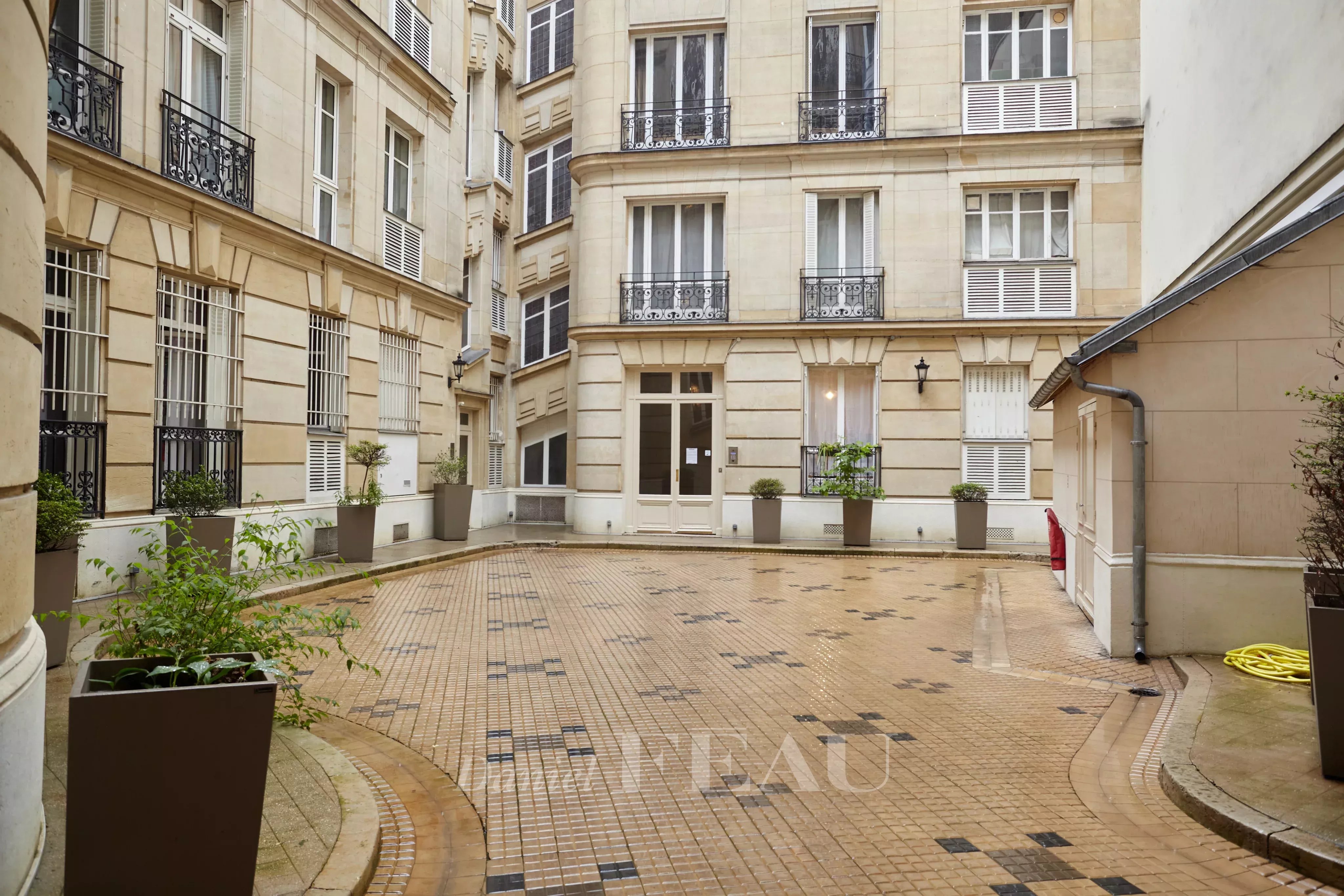 Rental Apartment Paris 16th