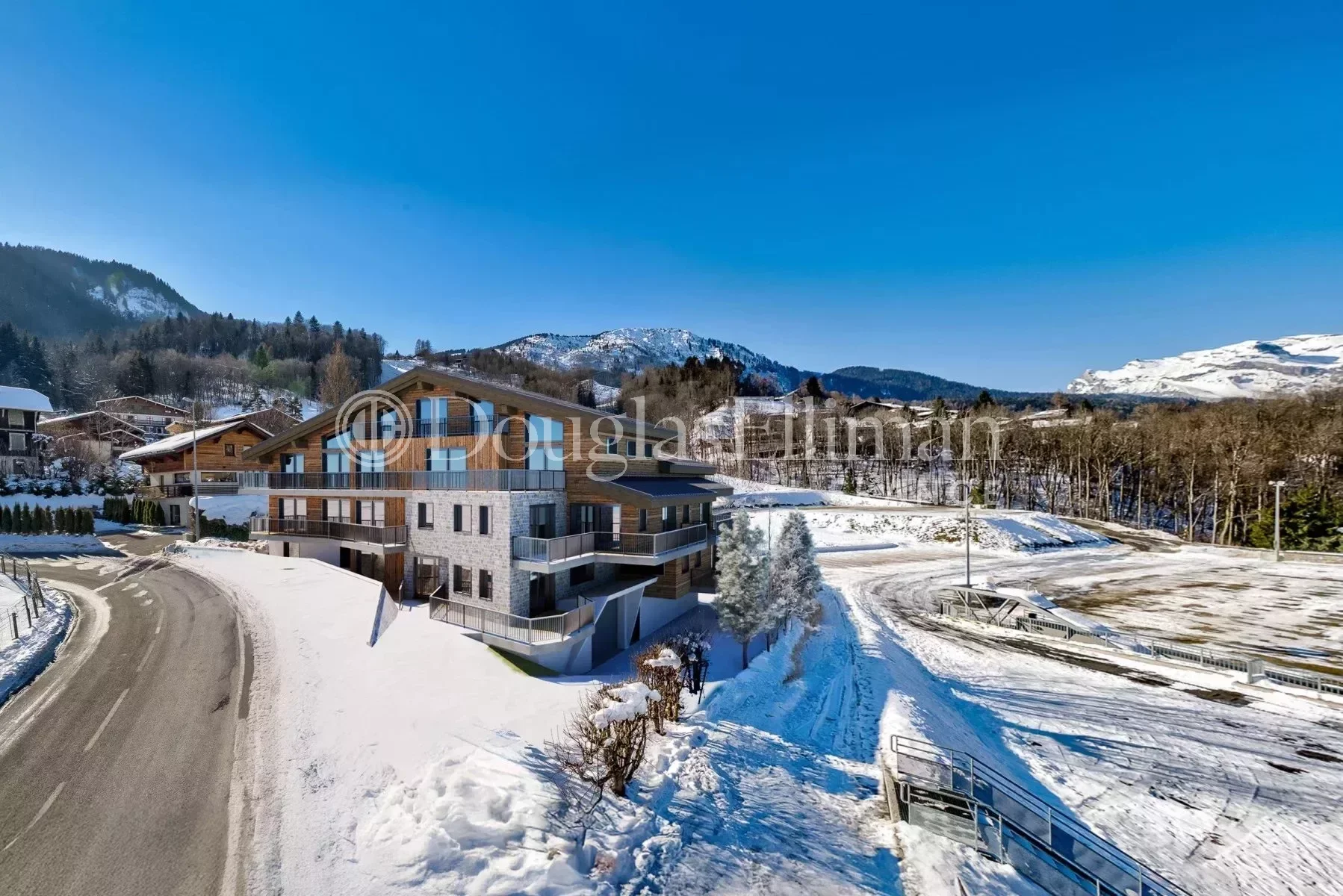 LES HOUCHES – Nouvelle construction de 12 appartements - Image nᵒ2